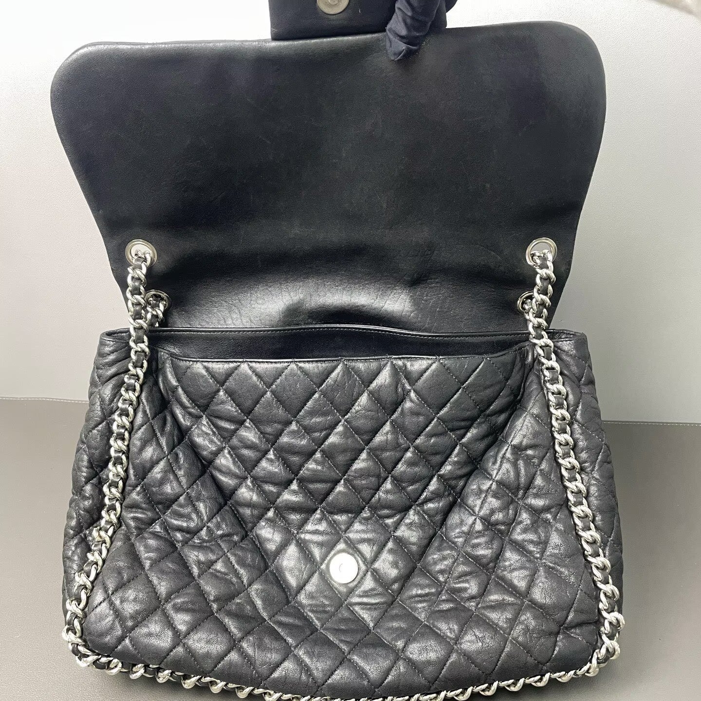 Chanel - Airport Bag - Calfskin leather - Black - (Large)