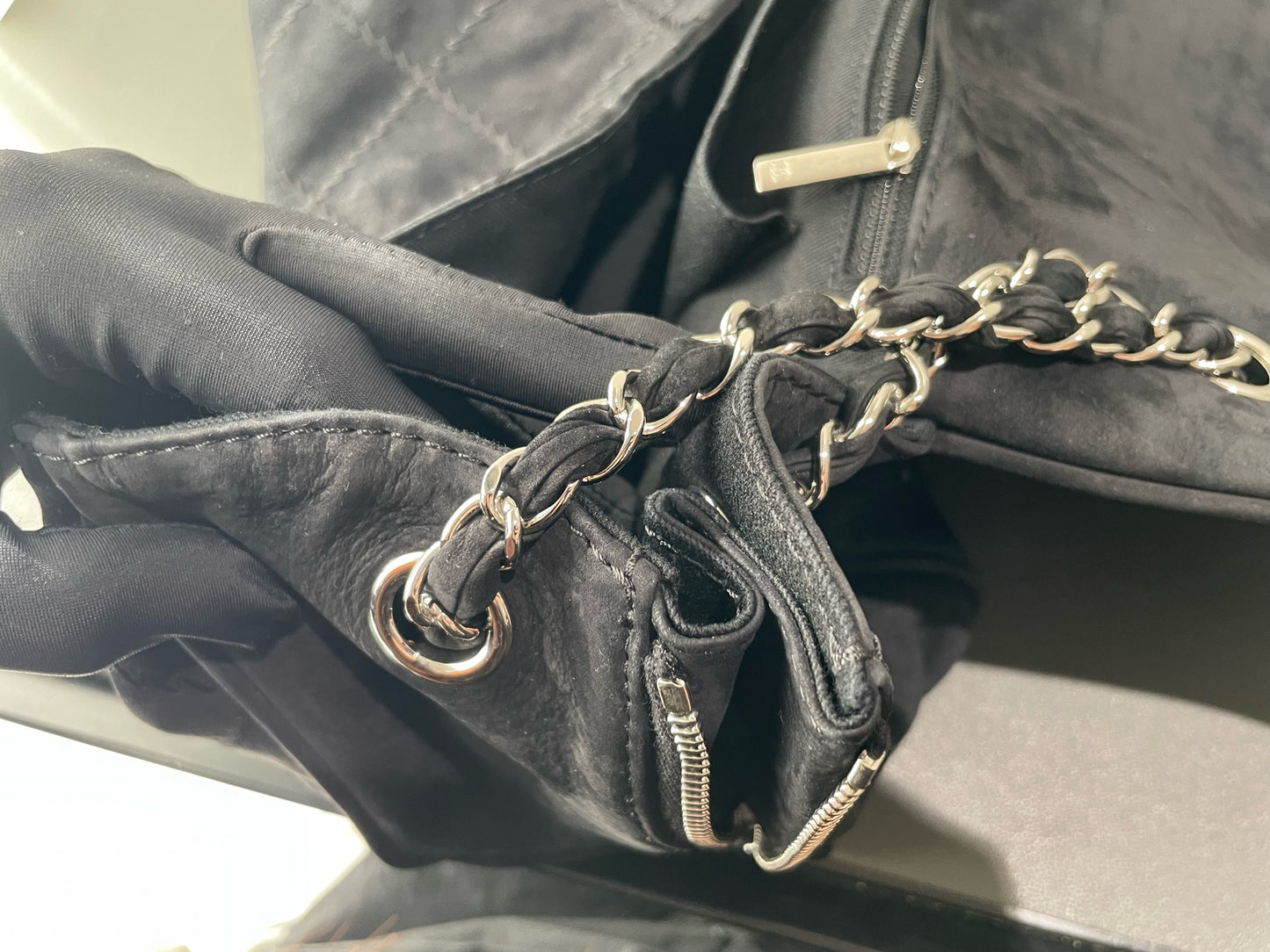 Chanel - Airport Tote - Suede leather - Black - (medium)
