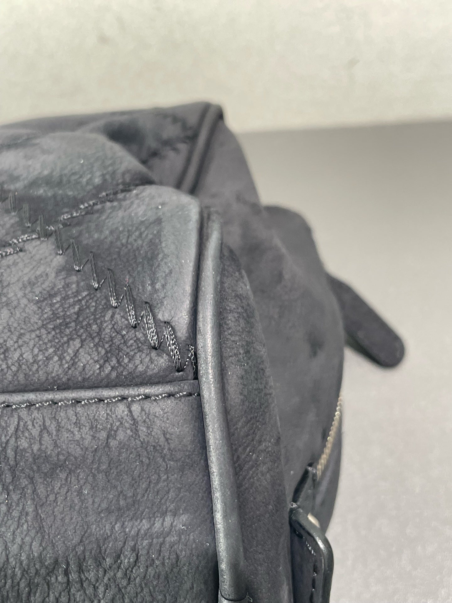 Chanel - Airport Tote - Suede leather - Black - (medium)