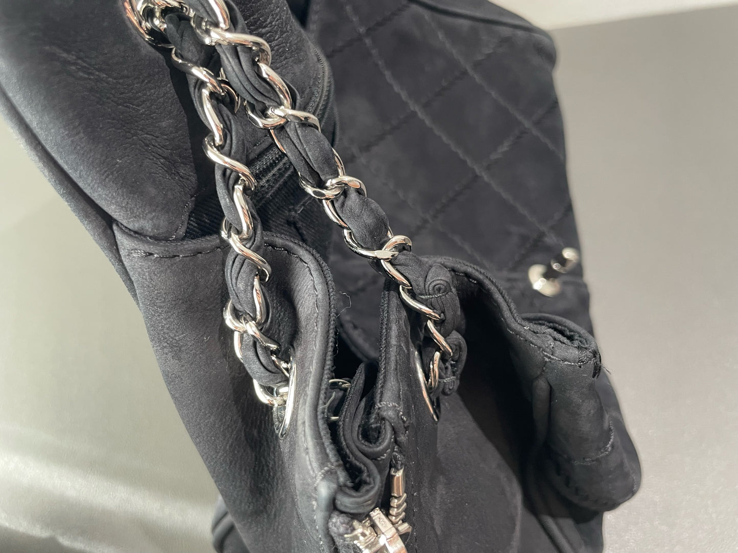 Chanel - Airport Tote - Suede leather - Black - (medium)