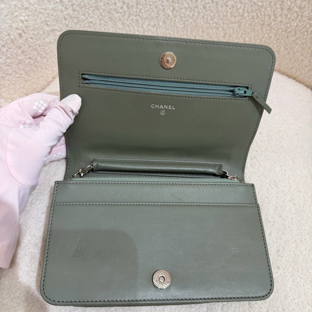 Chanel - AP1117 - Leather - Green - (mini)