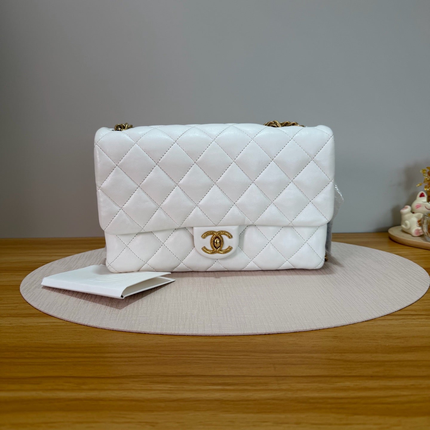 Chanel - AS3609 - Leather - White - (medium)
