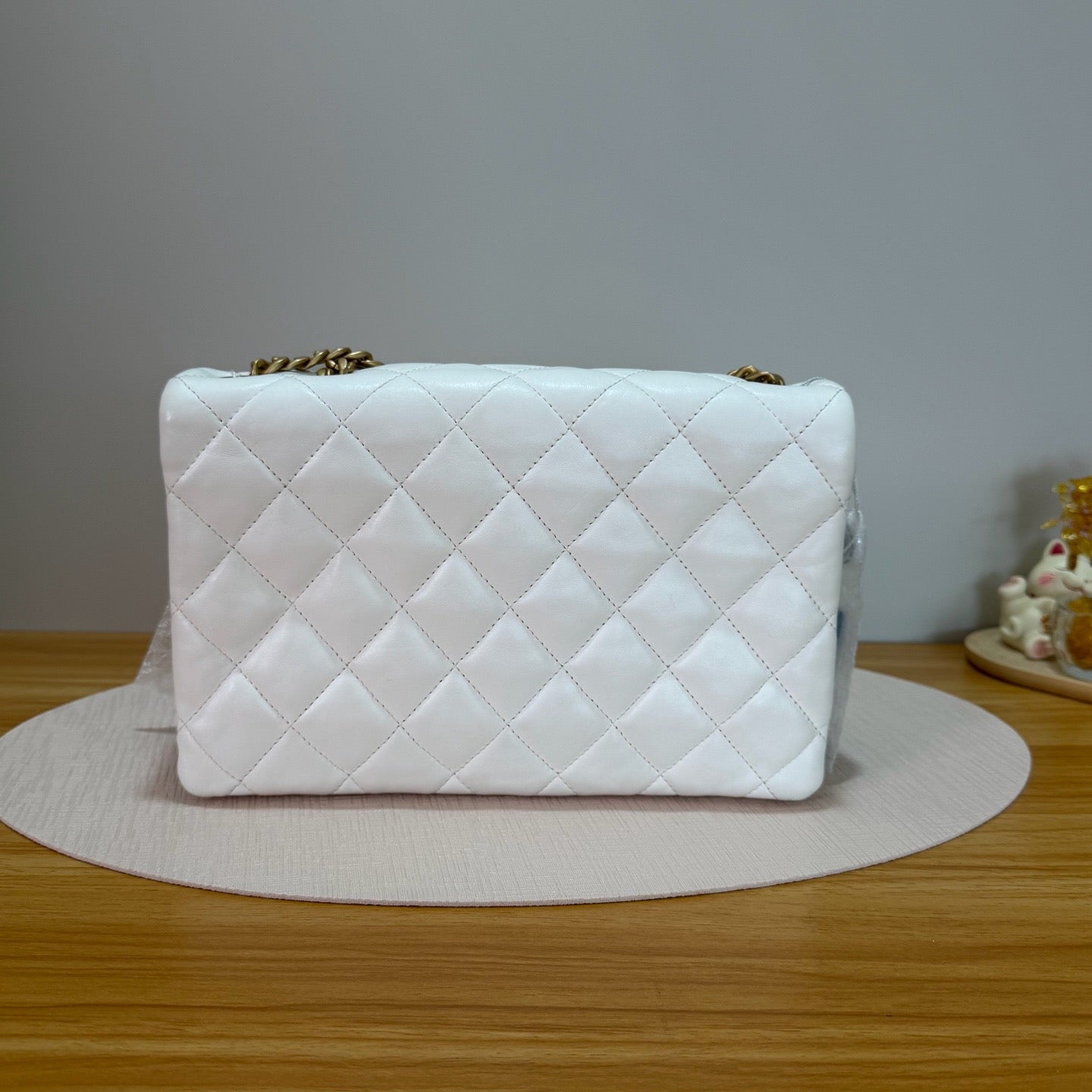 Chanel - AS3609 - Leather - White - (medium)