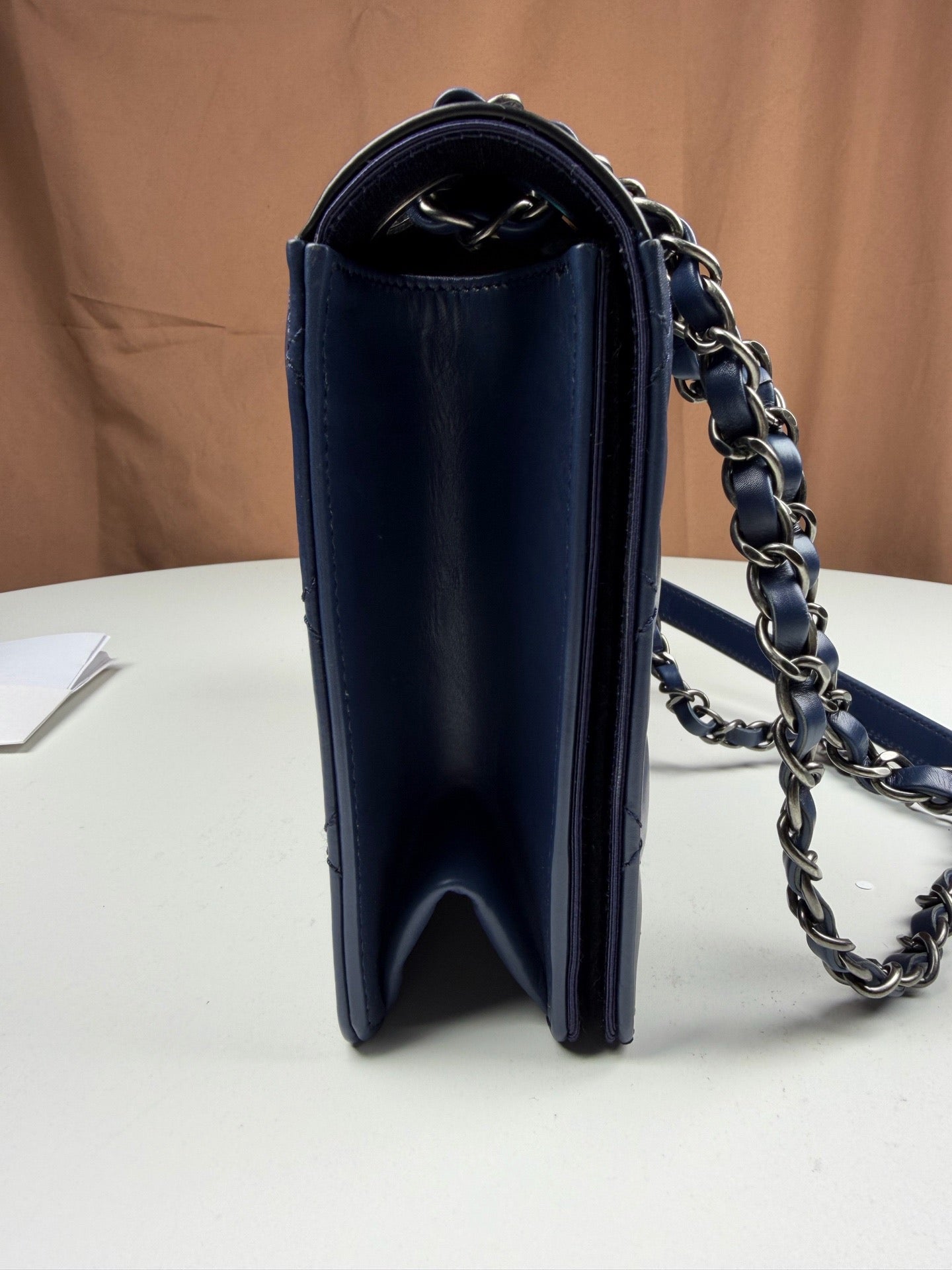Chanel - Ballerina Embossed Large Double C - Leather - Blue - (medium)