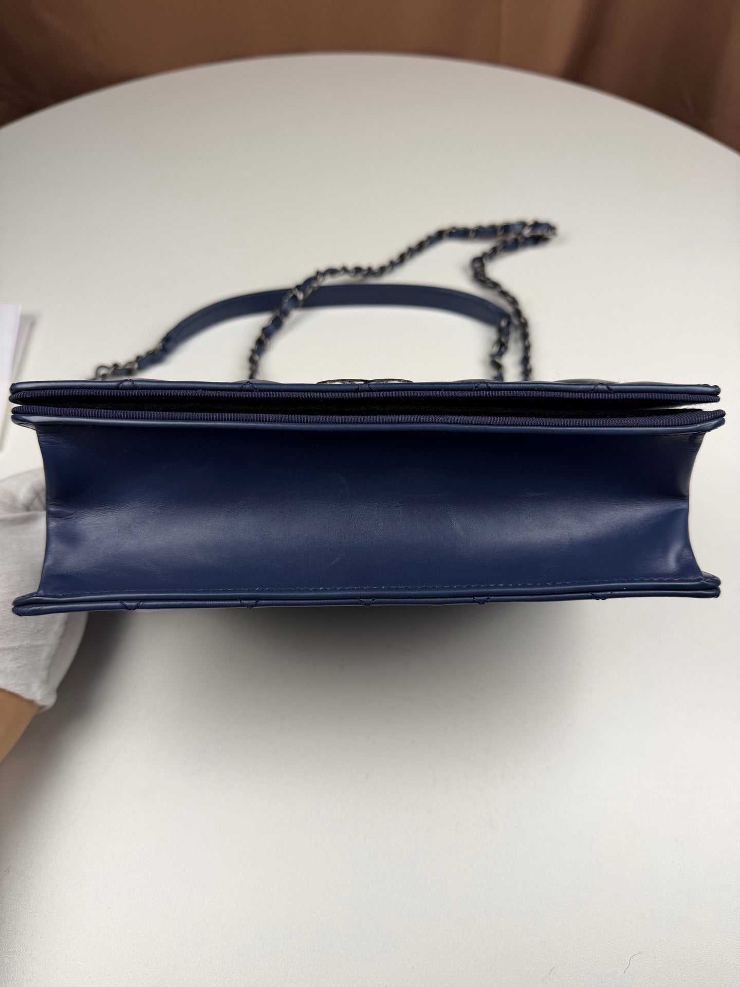 Chanel - Ballerina Embossed Large Double C - Leather - Blue - (medium)
