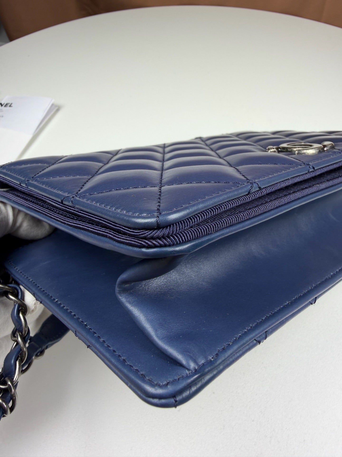 Chanel - Ballerina Embossed Large Double C - Leather - Blue - (medium)