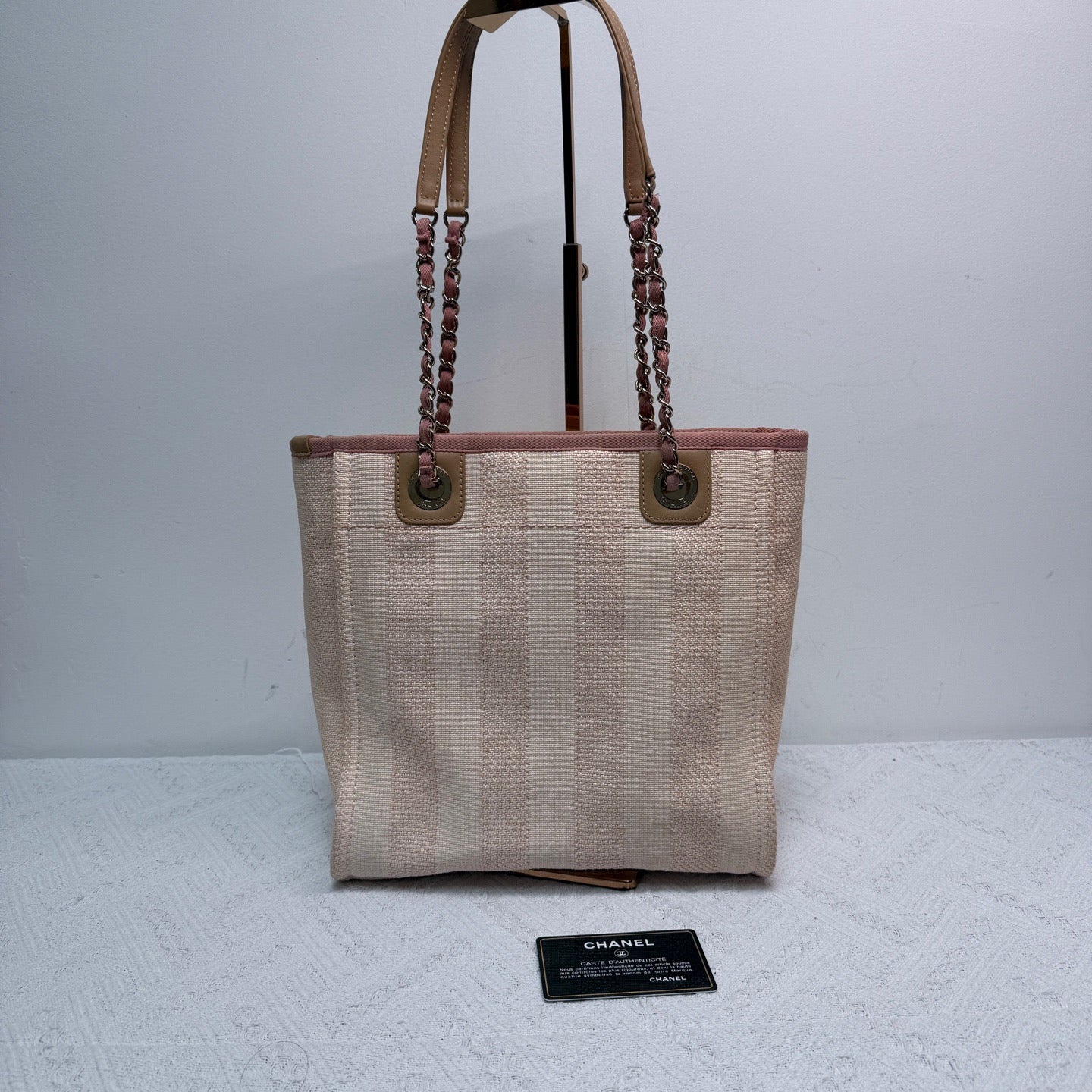 Chanel - Beach Tote - Canvas - Pink - (medium)