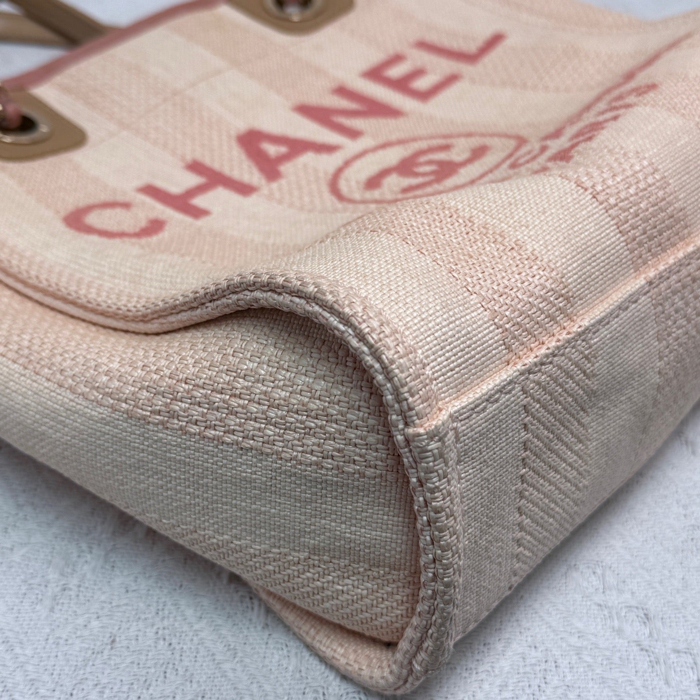 Chanel - Beach Tote - Canvas - Pink - (medium)