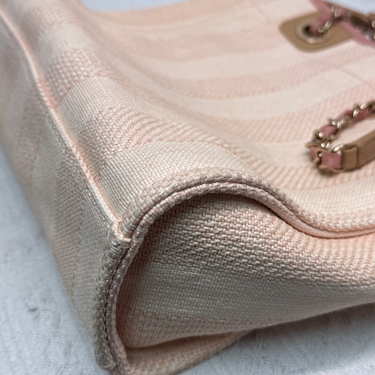 Chanel - Beach Tote - Canvas - Pink - (medium)