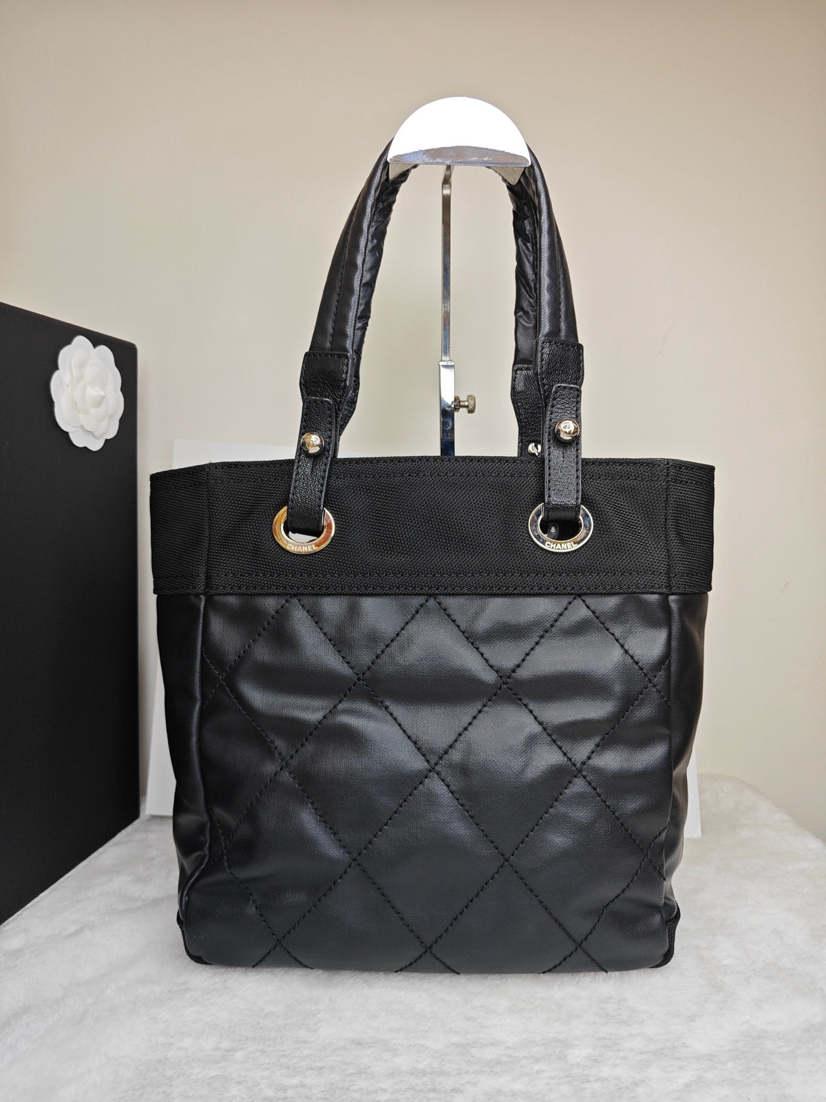 Chanel - Biarritz PM - Leather - Black - (small)