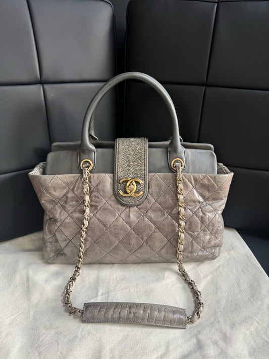 Chanel - Bindi Tote - Leather - Grey - (medium)