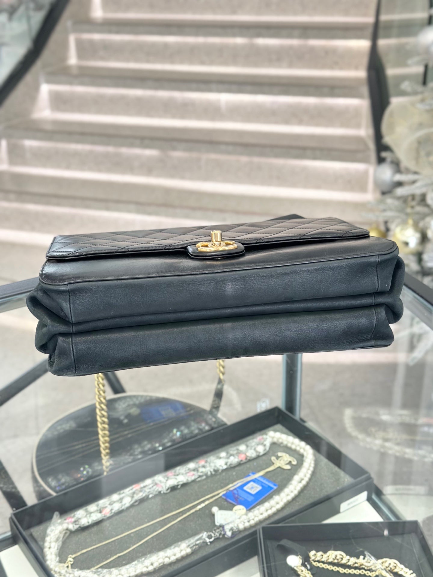 Chanel - Bombay - Calfskin - Black - (large)