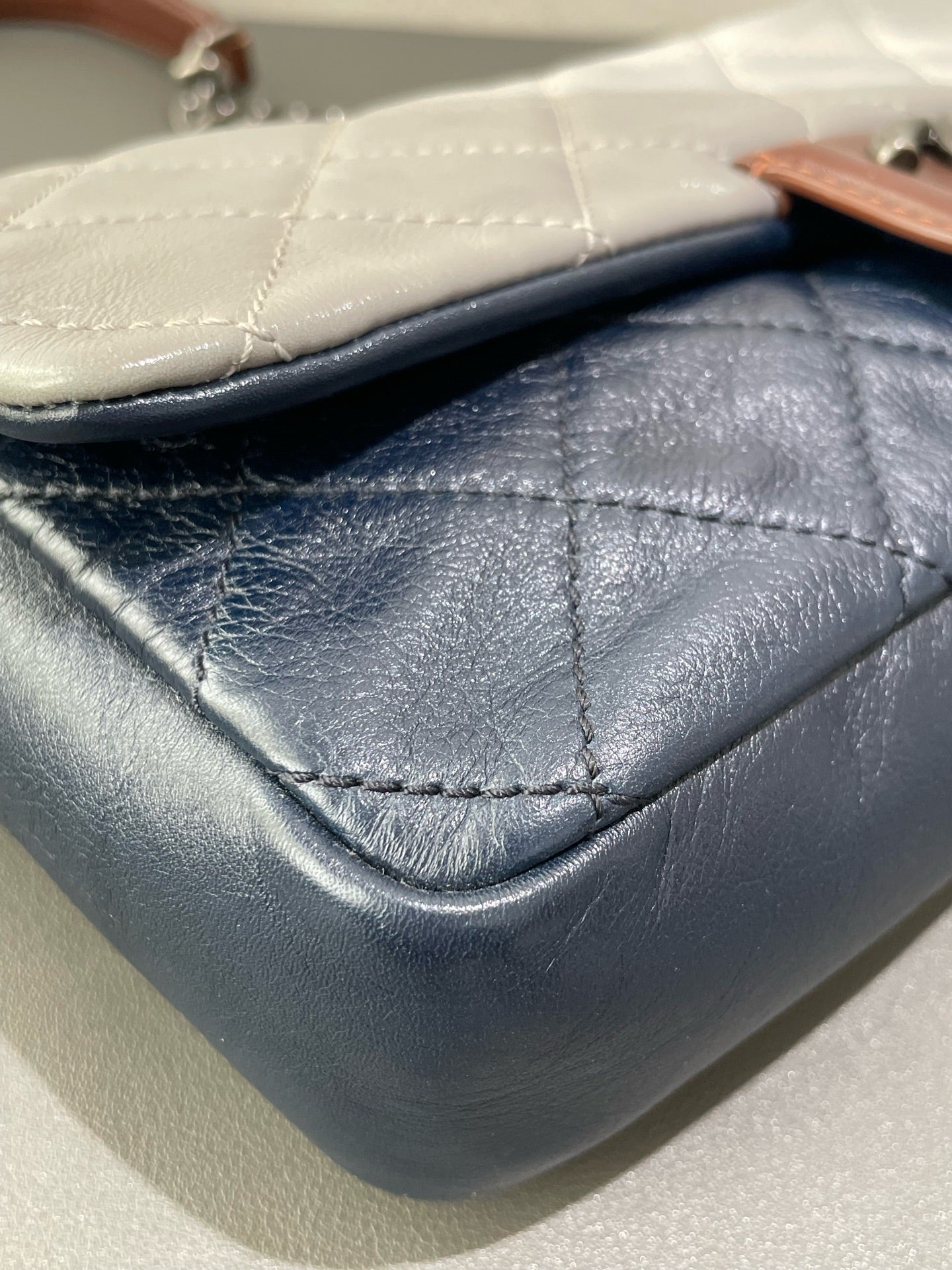 Chanel - Bombay CF Flap Bag - Calfskin leather - Multicolour - (Medium)