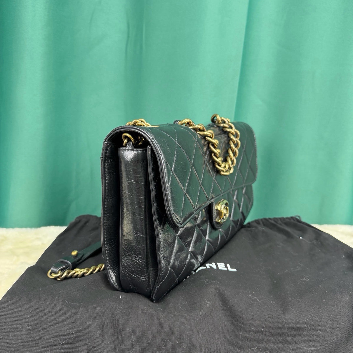 Chanel - Bombay CF - Leather - Black - (medium)