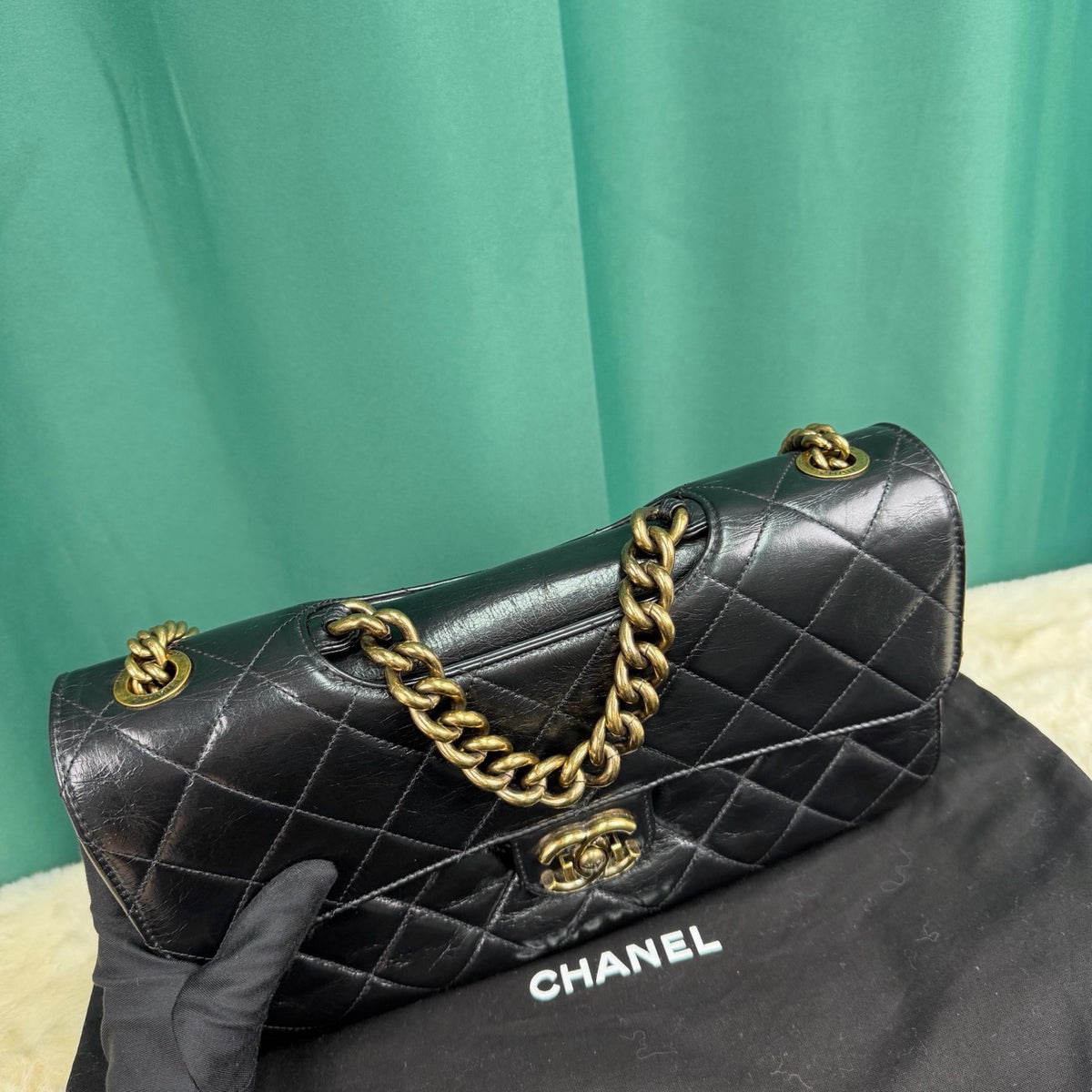 Chanel - Bombay CF - Leather - Black - (medium)