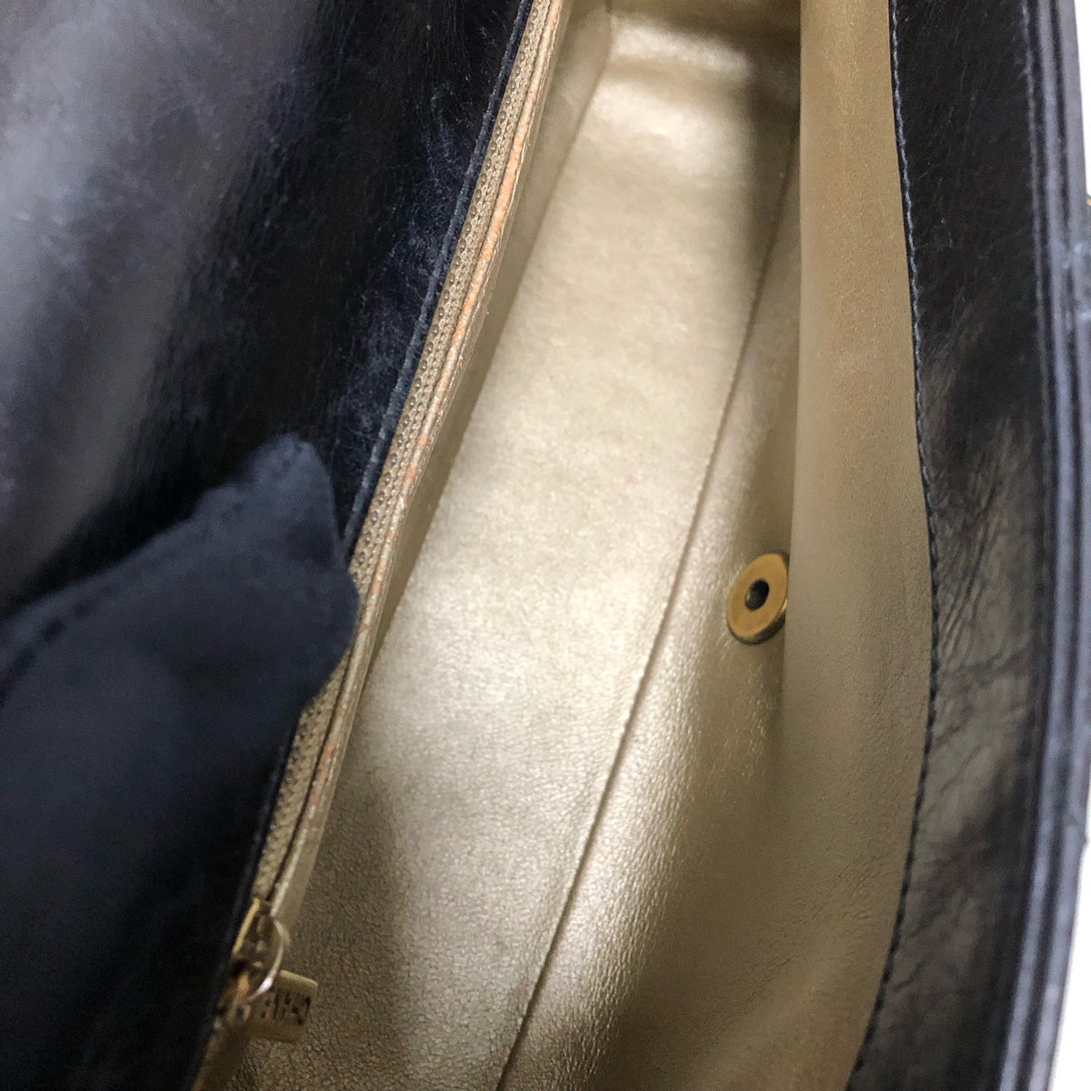 Chanel - Bombay CF - Leather - Black - (medium)