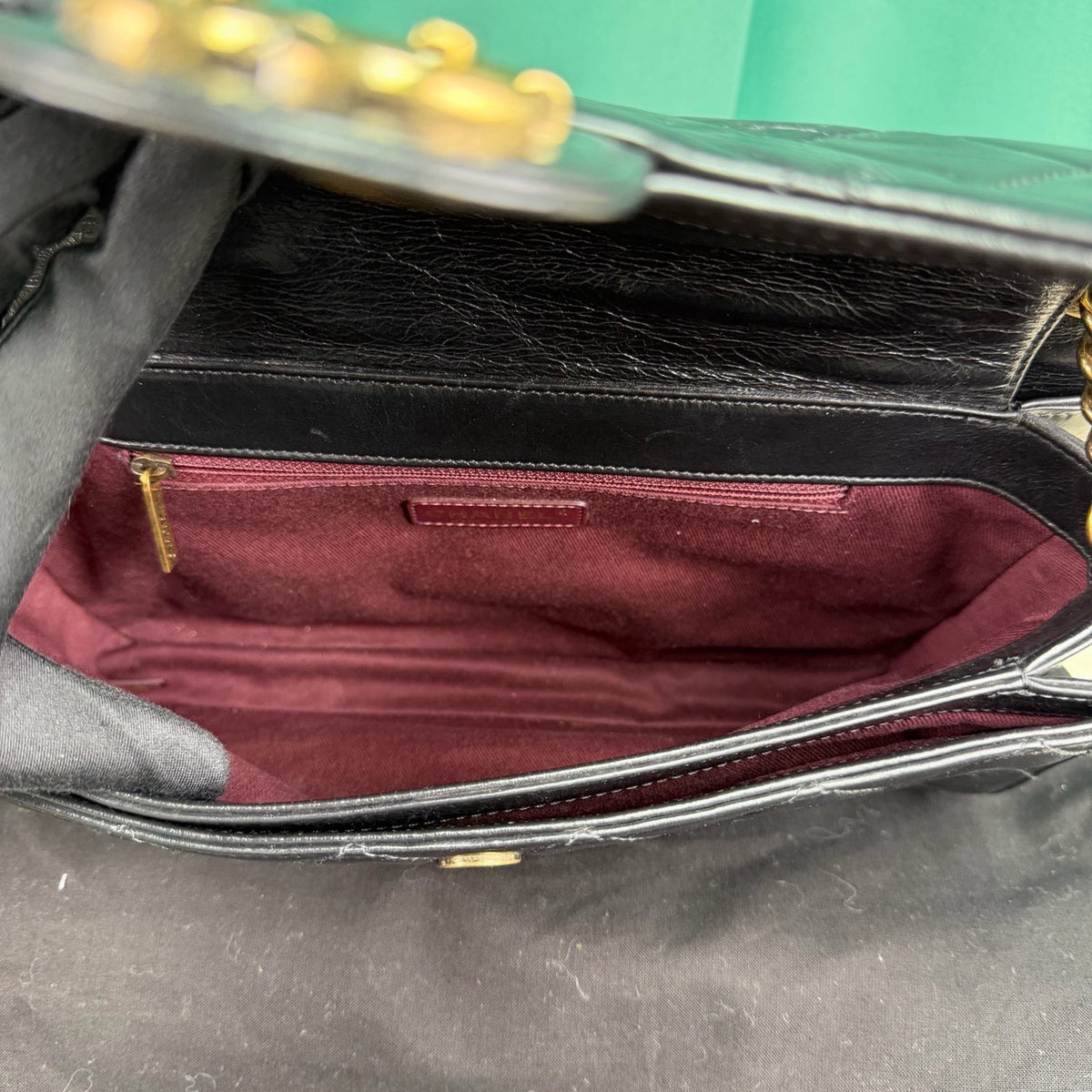 Chanel - Bombay CF - Leather - Black - (medium)