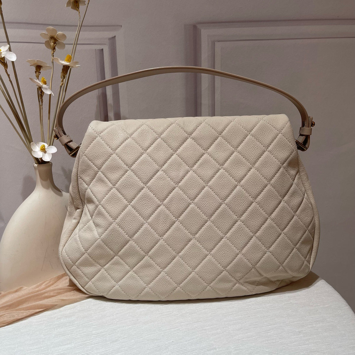 Chanel - Bombay - Leather - Beige - (large)