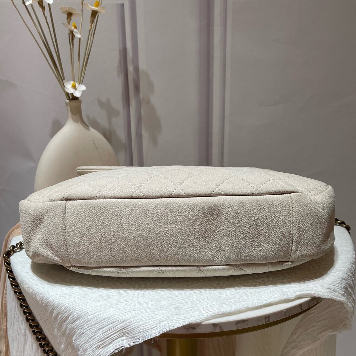 Chanel - Bombay - Leather - Beige - (large)