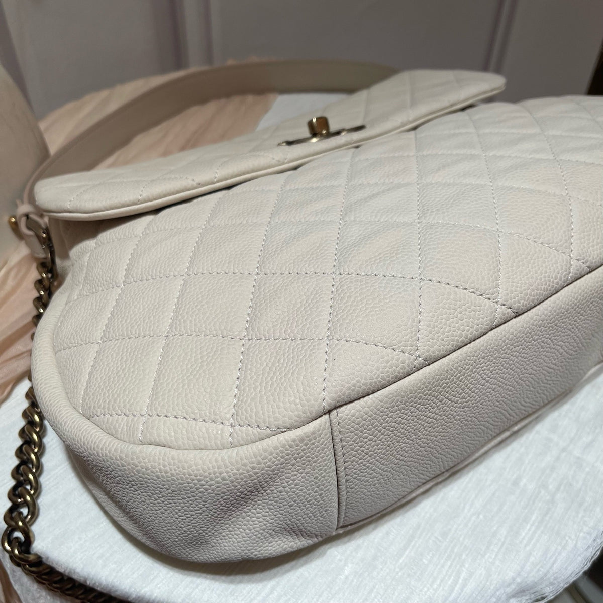 Chanel - Bombay - Leather - Beige - (large)