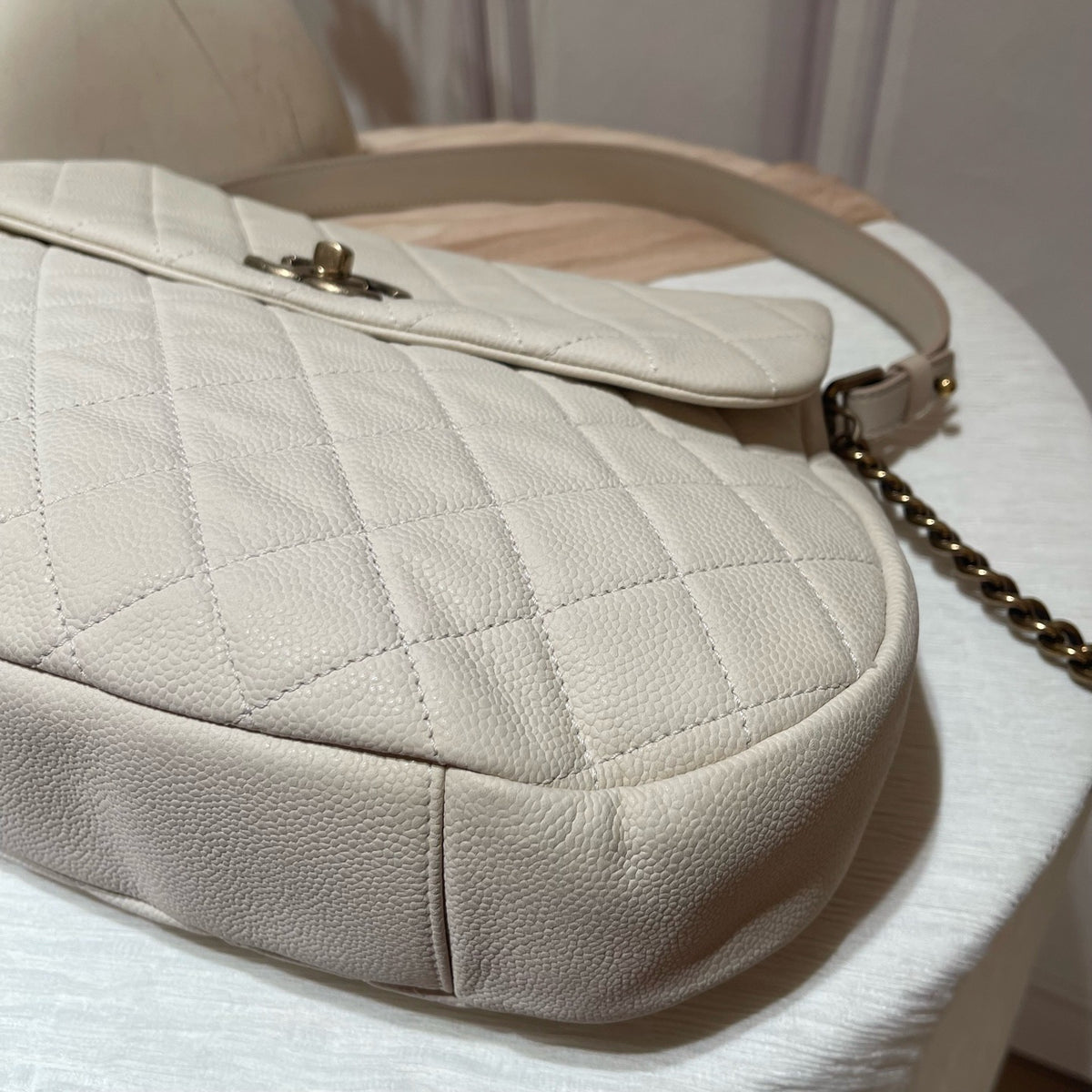 Chanel - Bombay - Leather - Beige - (large)