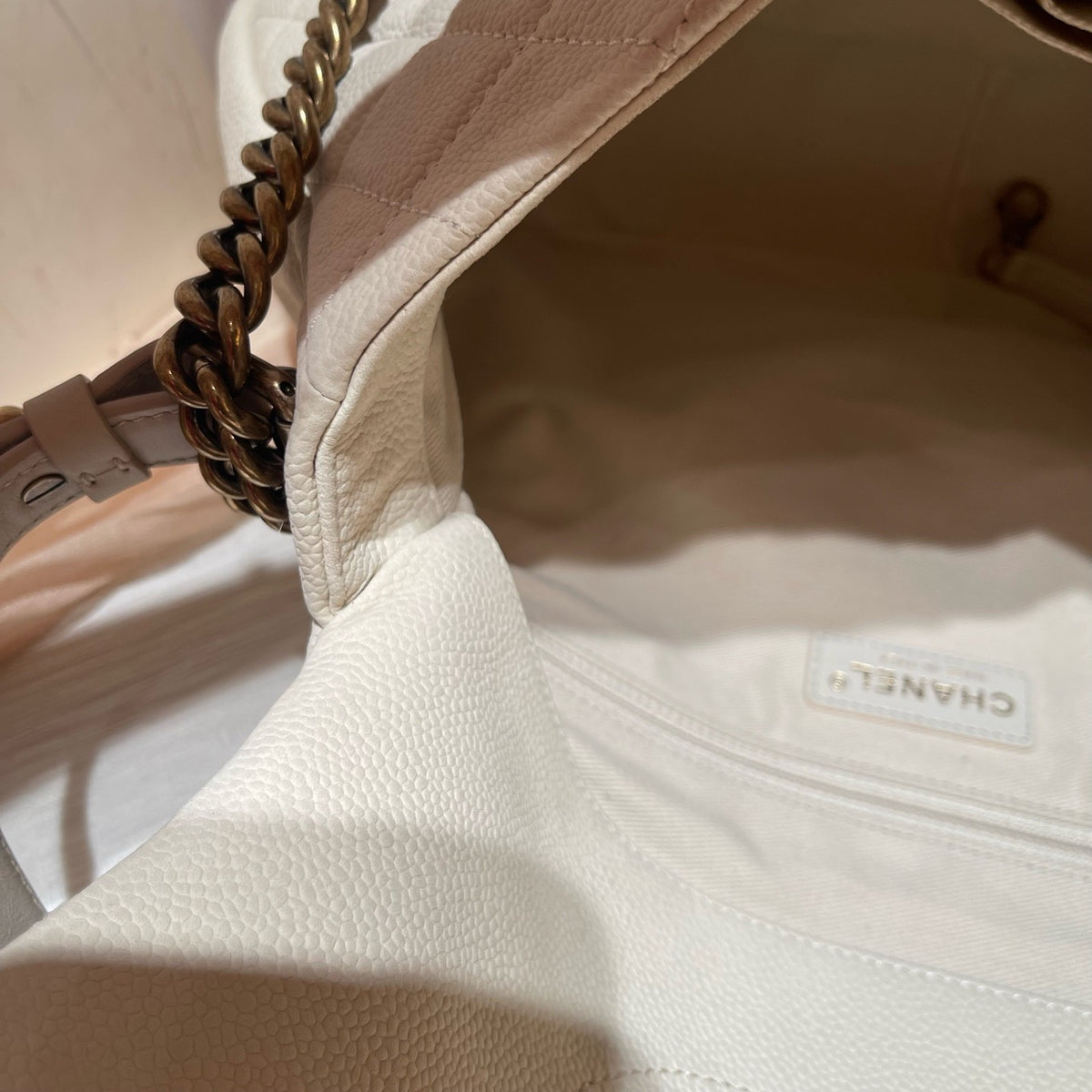 Chanel - Bombay - Leather - Beige - (large)