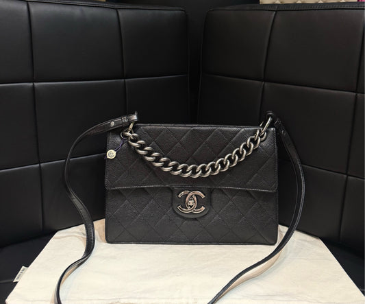 Chanel - Bombay - Leather - Black - (medium)