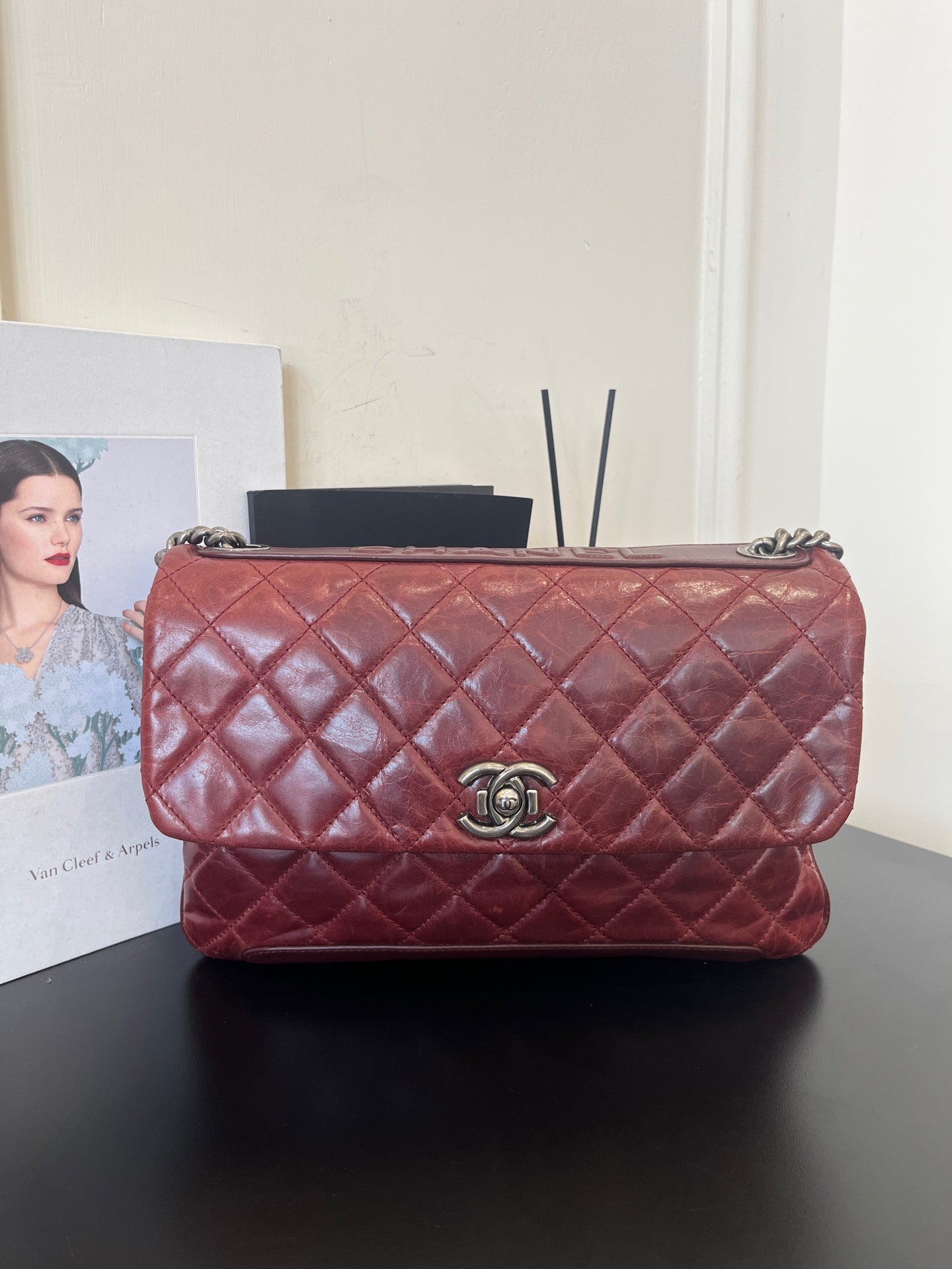 Chanel - Bombay - Leather - Burgundy - (medium)