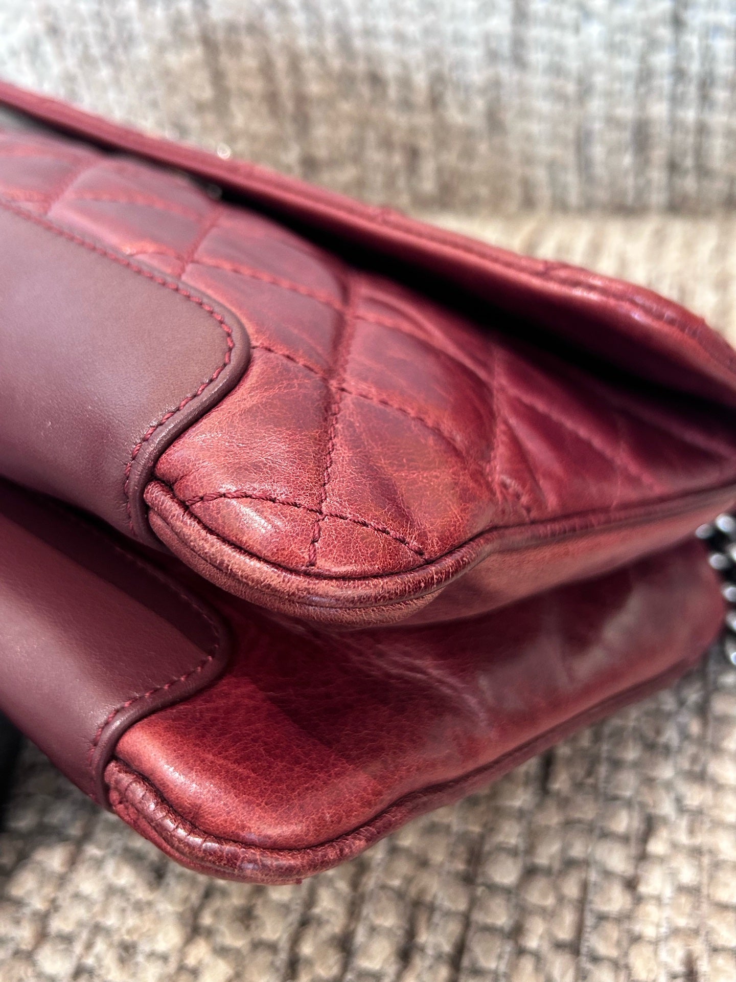 Chanel - Bombay - Leather - Burgundy - (medium)