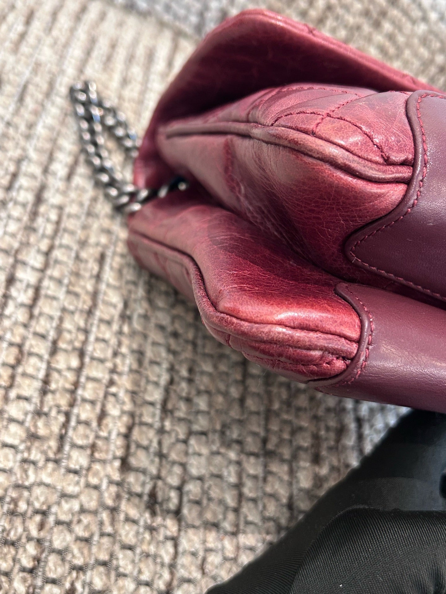 Chanel - Bombay - Leather - Burgundy - (medium)