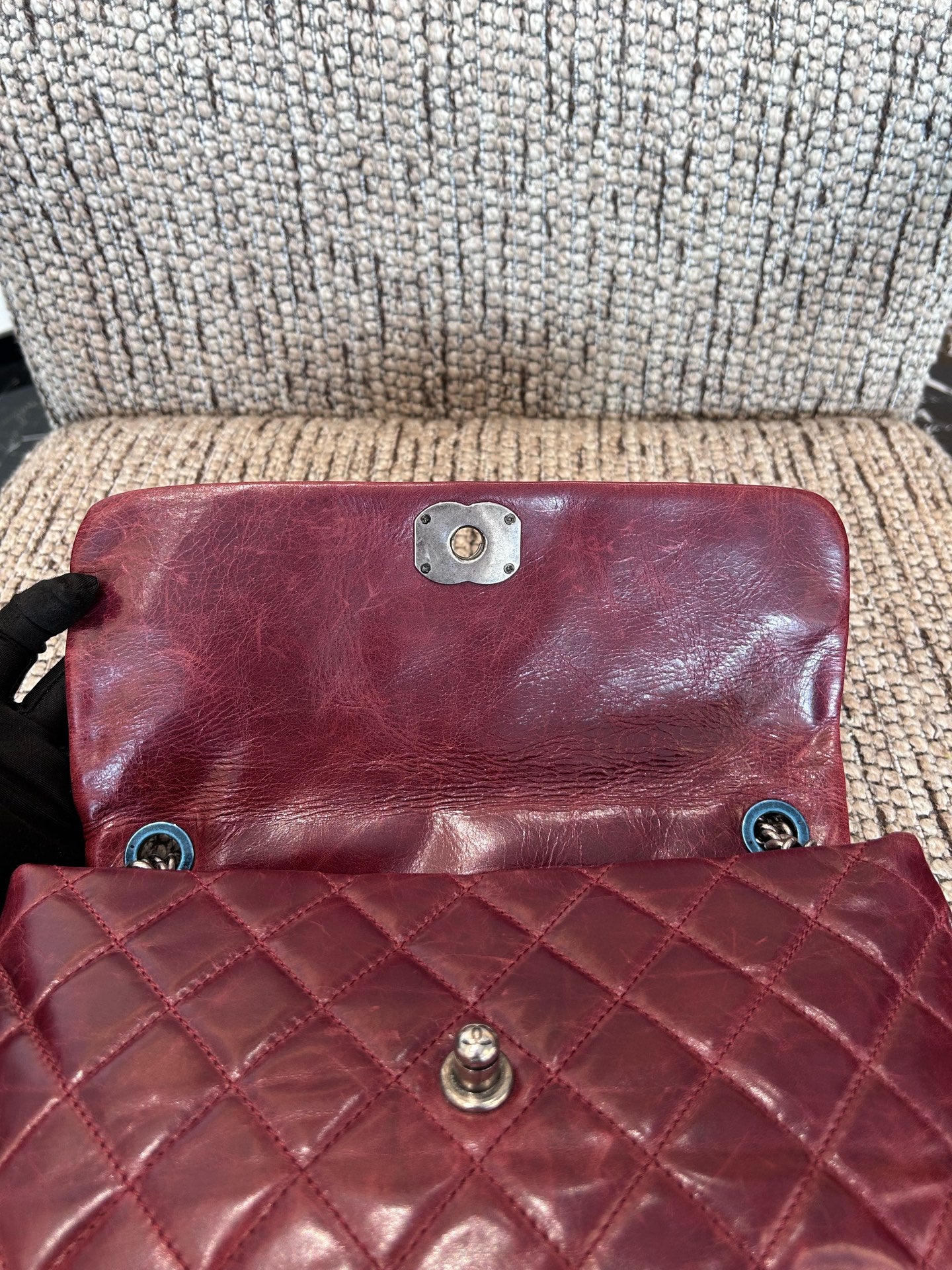 Chanel - Bombay - Leather - Burgundy - (medium)