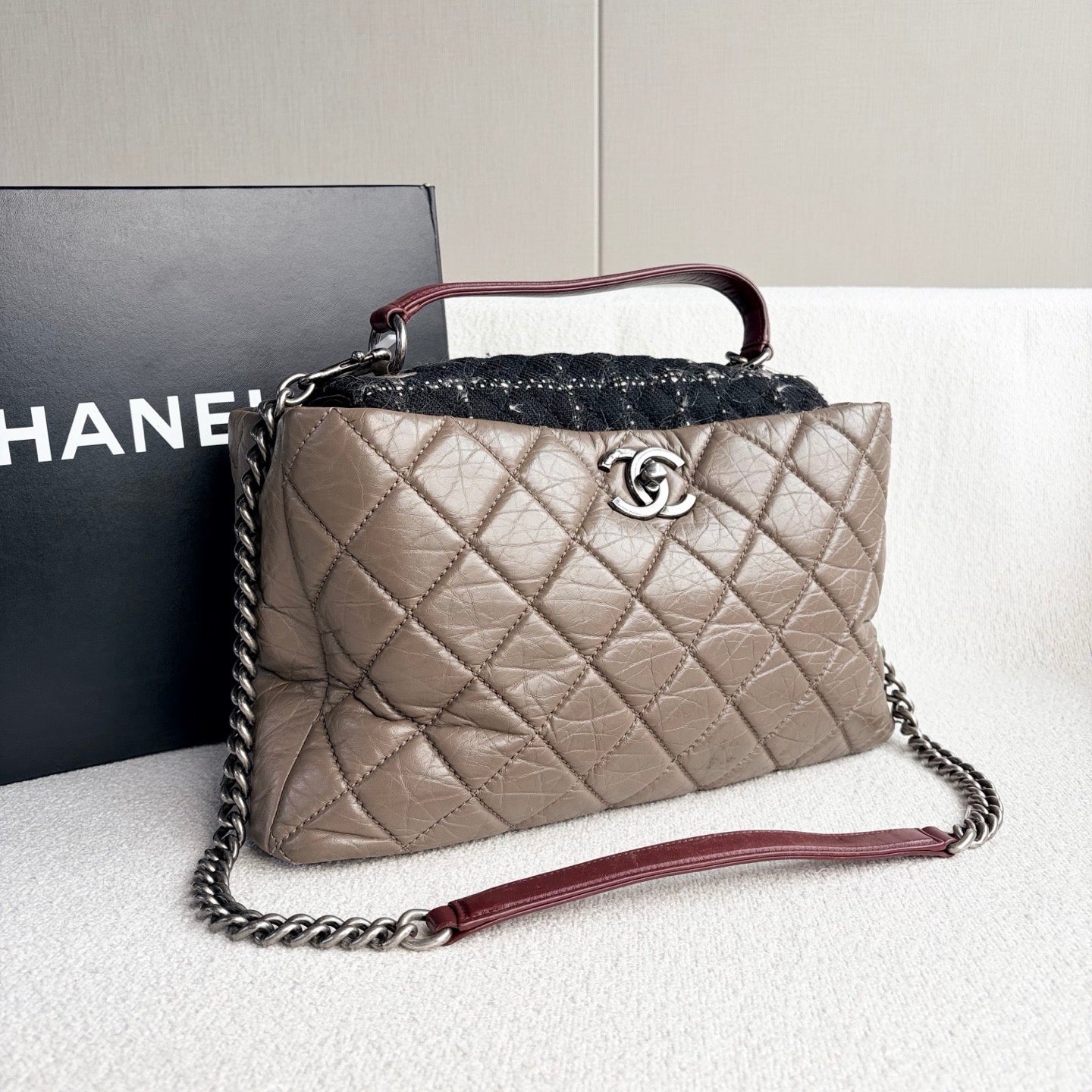 Chanel - Bombay Tote Bag - Leather, Tweed - Grey - (medium)