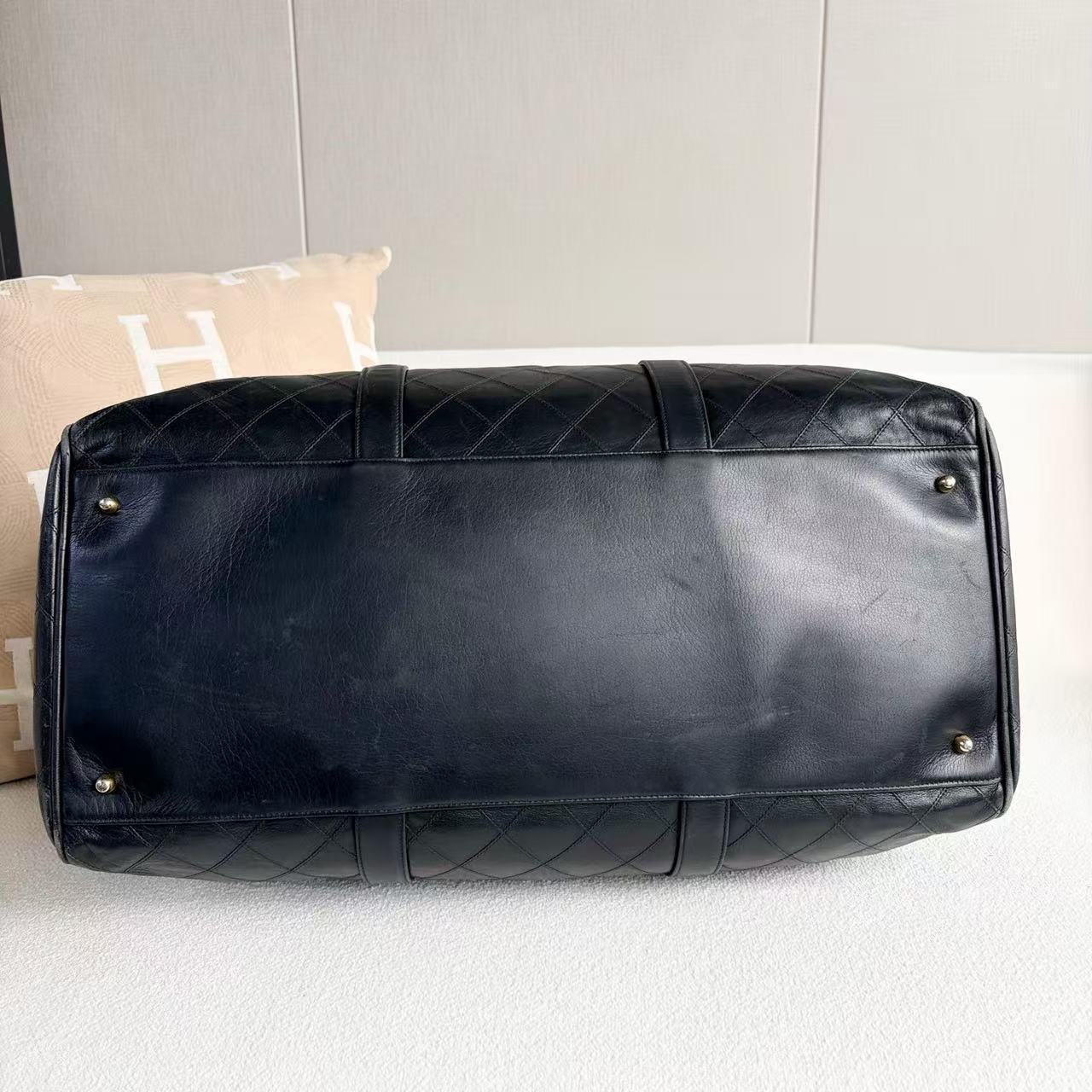 Chanel - Boston Bag - Calfskin leather - Black with Gold-Tone Hardware - (large)