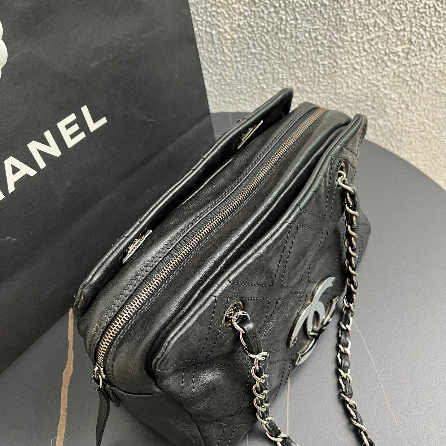 Chanel - Bowling bag - Leather - Black - (Other)