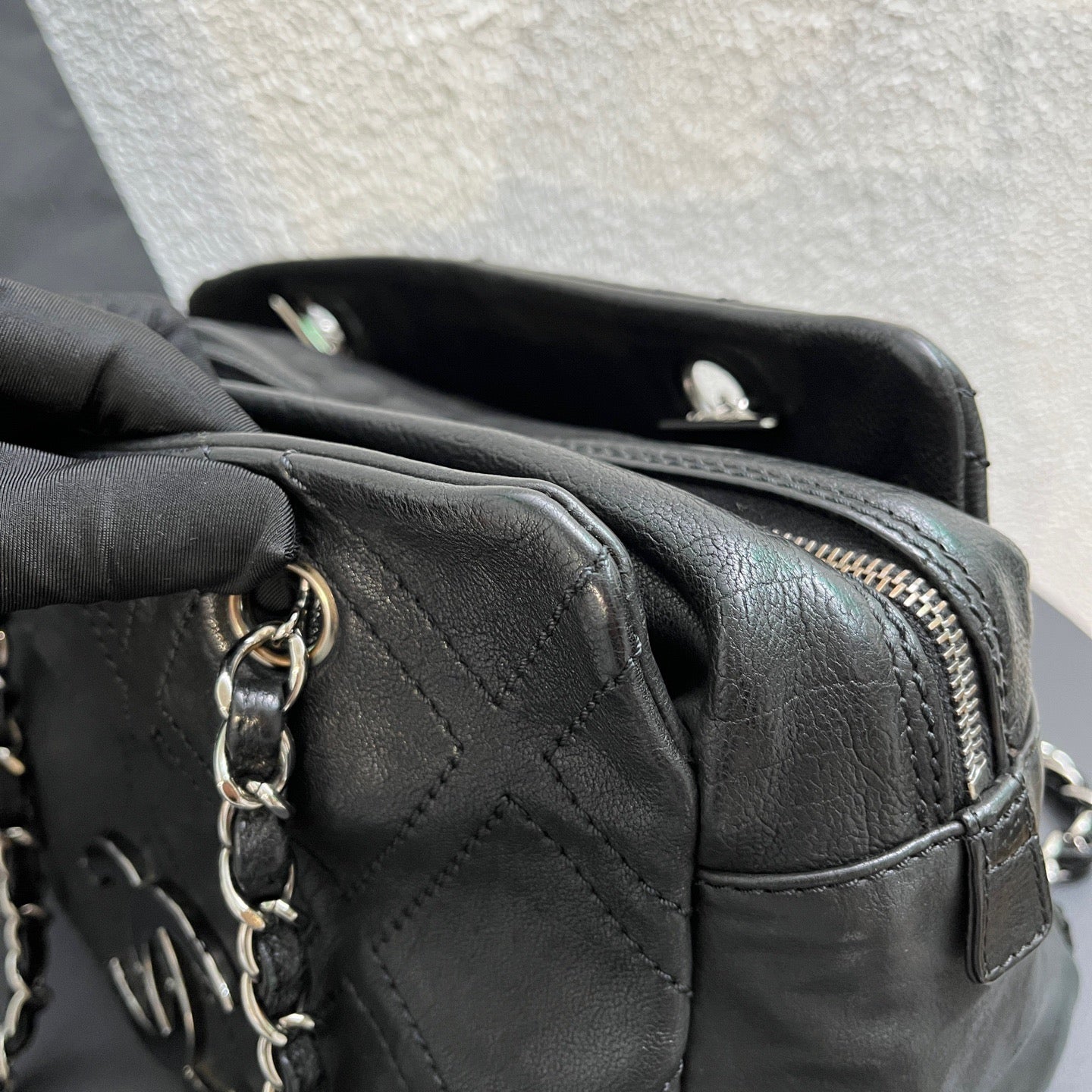 Chanel - Bowling bag - Leather - Black - (Other)
