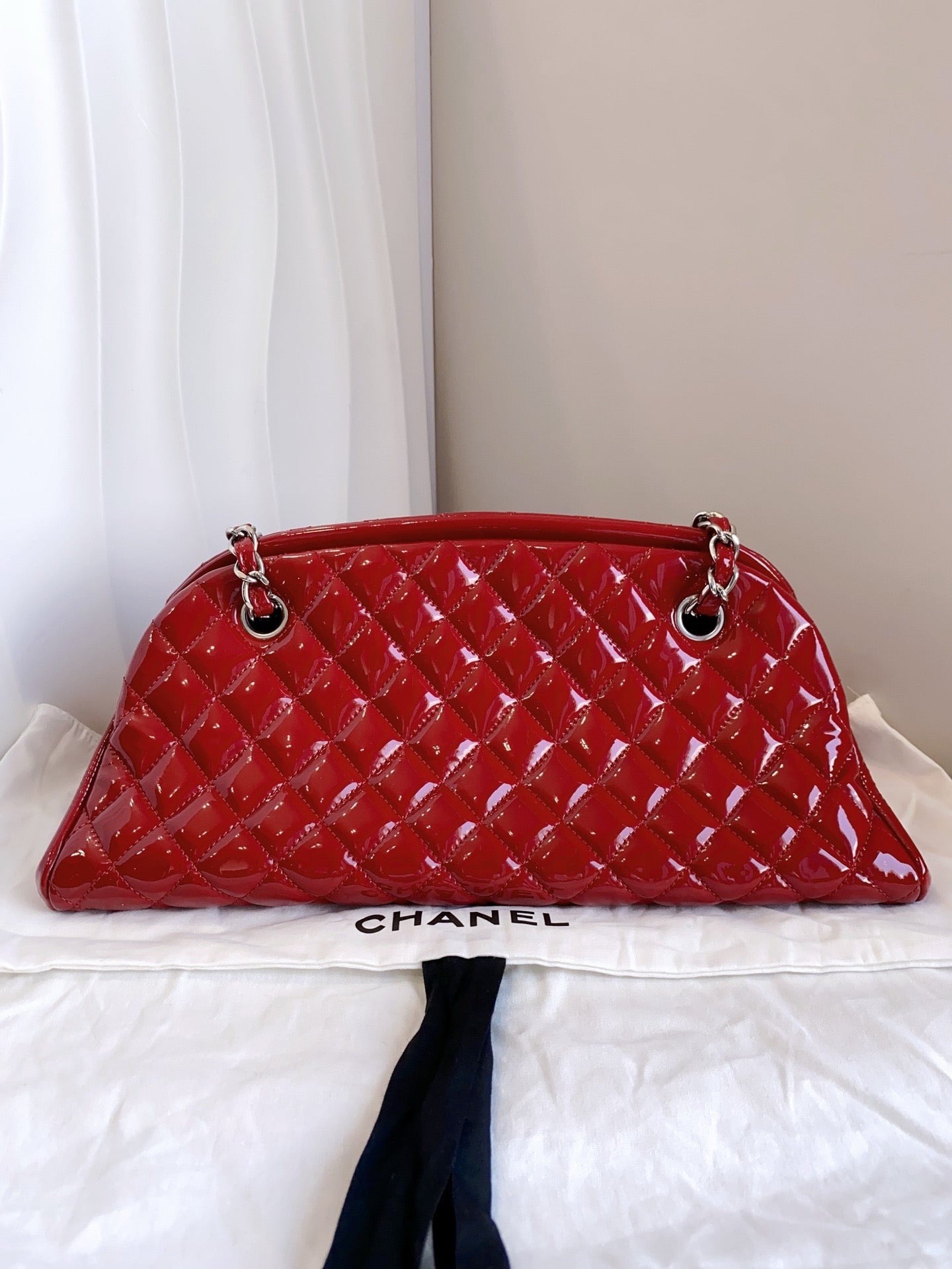 Chanel - Bowling Bag - Patent leather - Red - (medium)