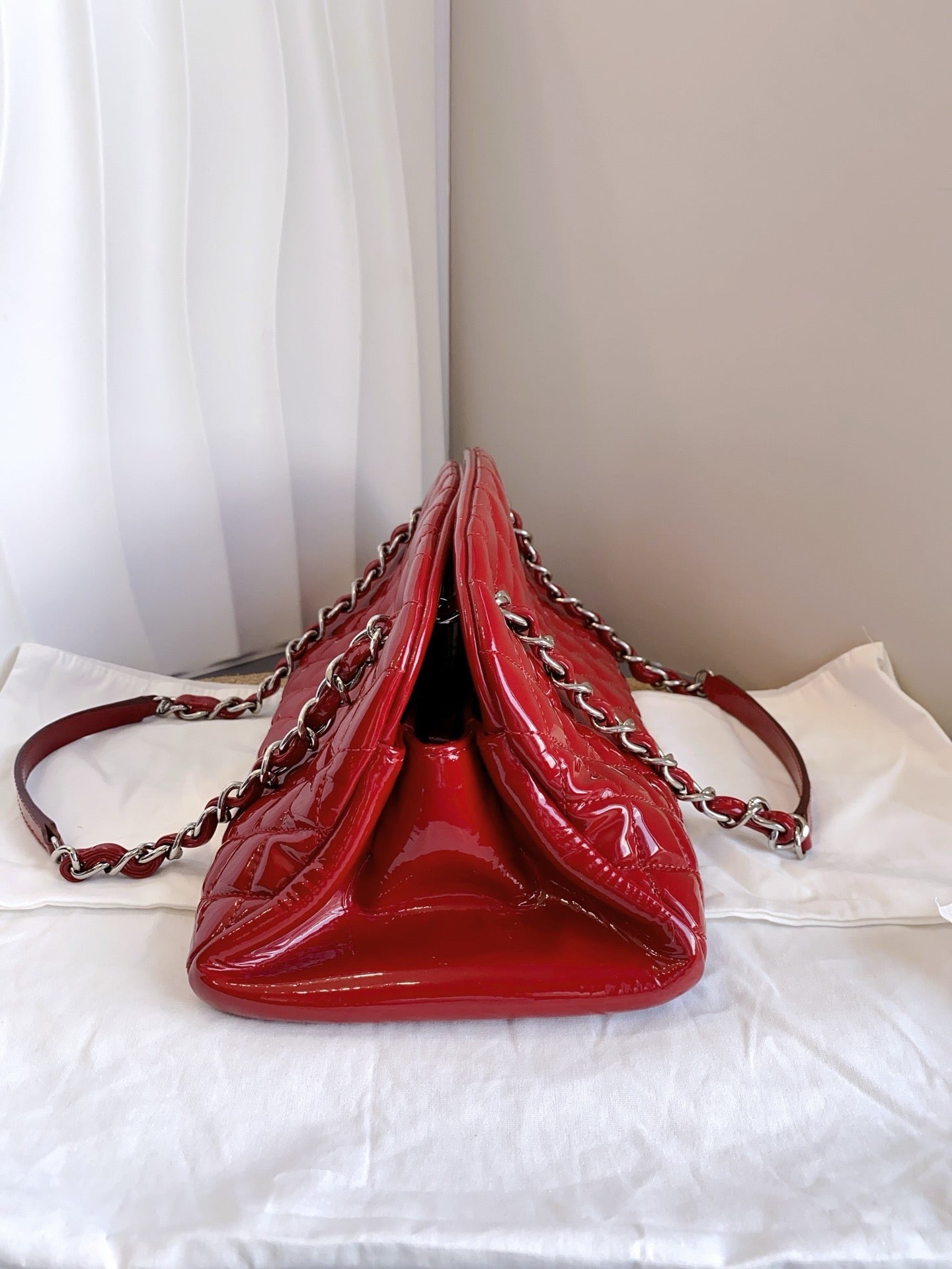 Chanel - Bowling Bag - Patent leather - Red - (medium)