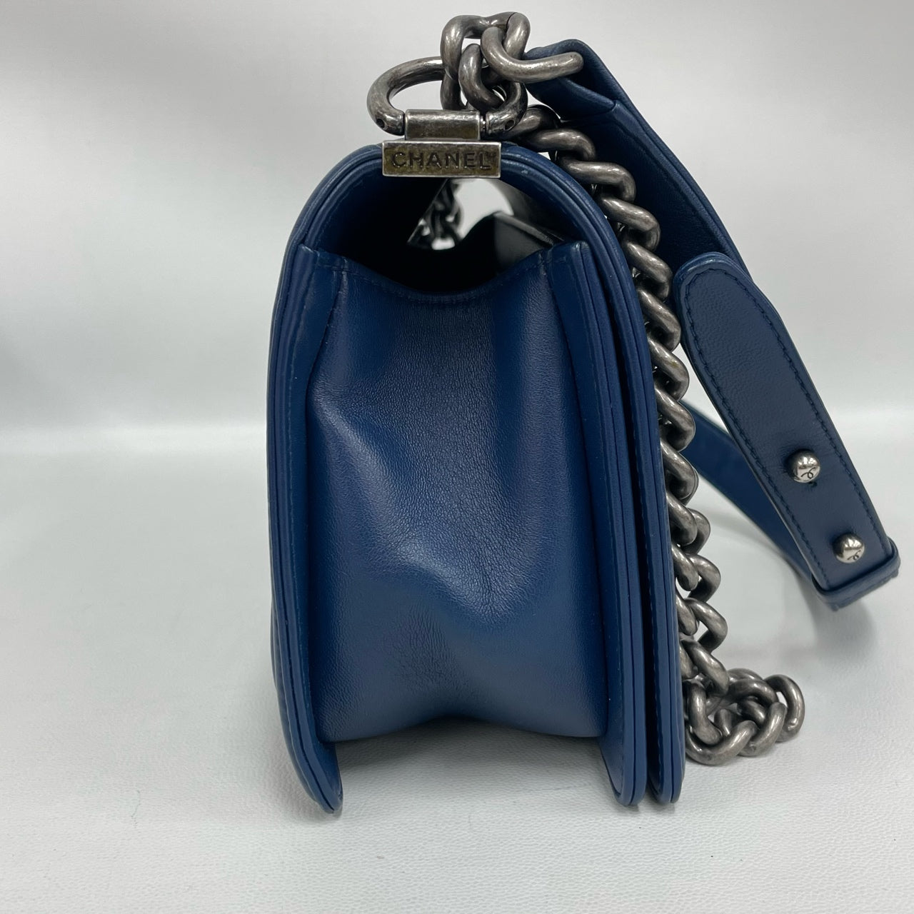 Chanel - Boy Bag - Calfskin leather - Blue - (Medium)