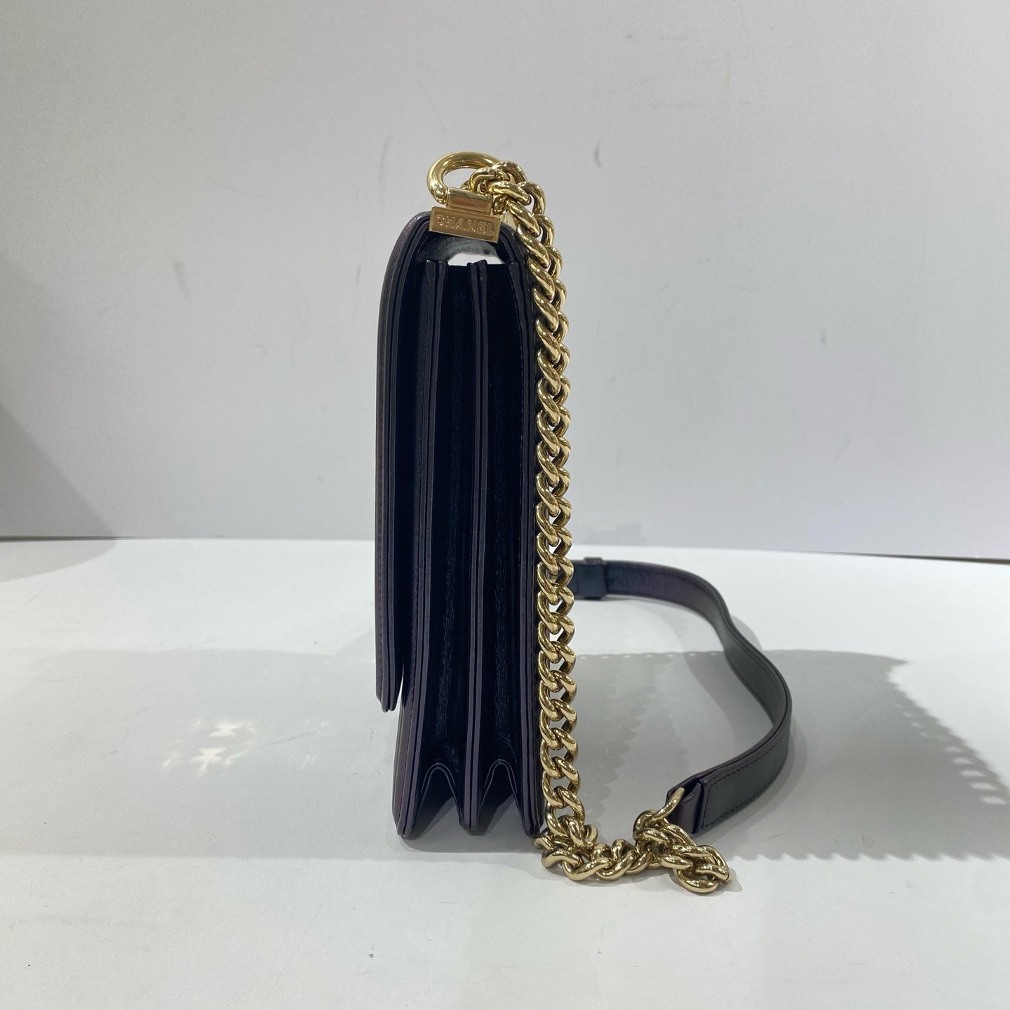 Chanel - Boy Bag - Calfskin leather - Iridescent Black with Gold-Tone Hardware - (Mini)
