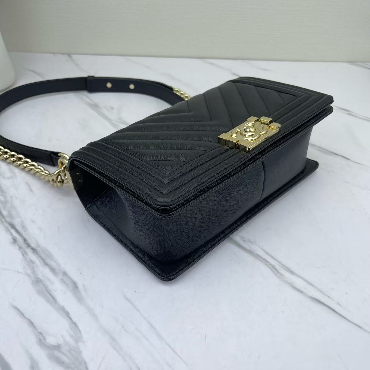 Chanel - Boy Bag - Caviar calfskin leather - Black with Gold-Tone Hardware - (Medium)