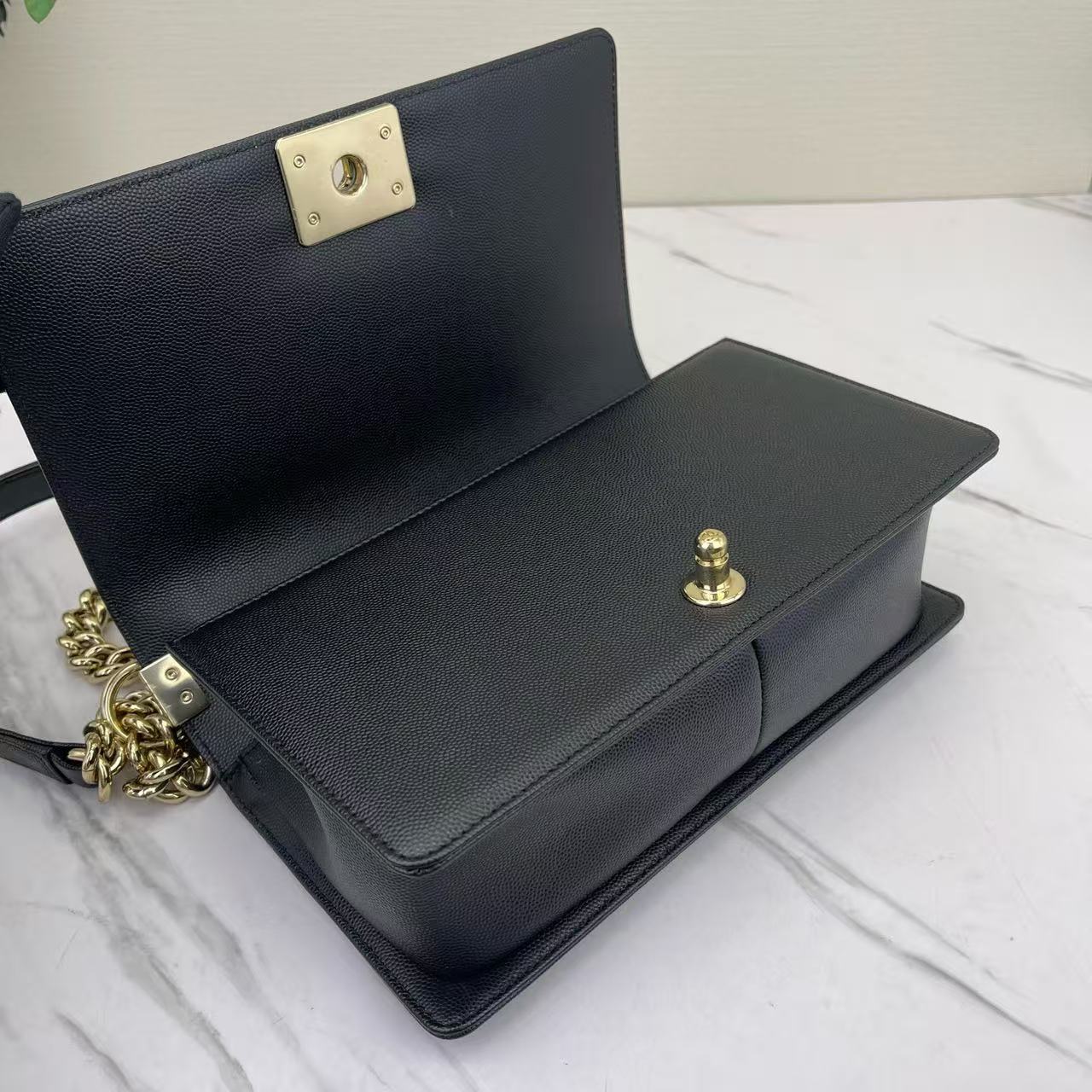 Chanel - Boy Bag - Caviar calfskin leather - Black with Gold-Tone Hardware - (Medium)