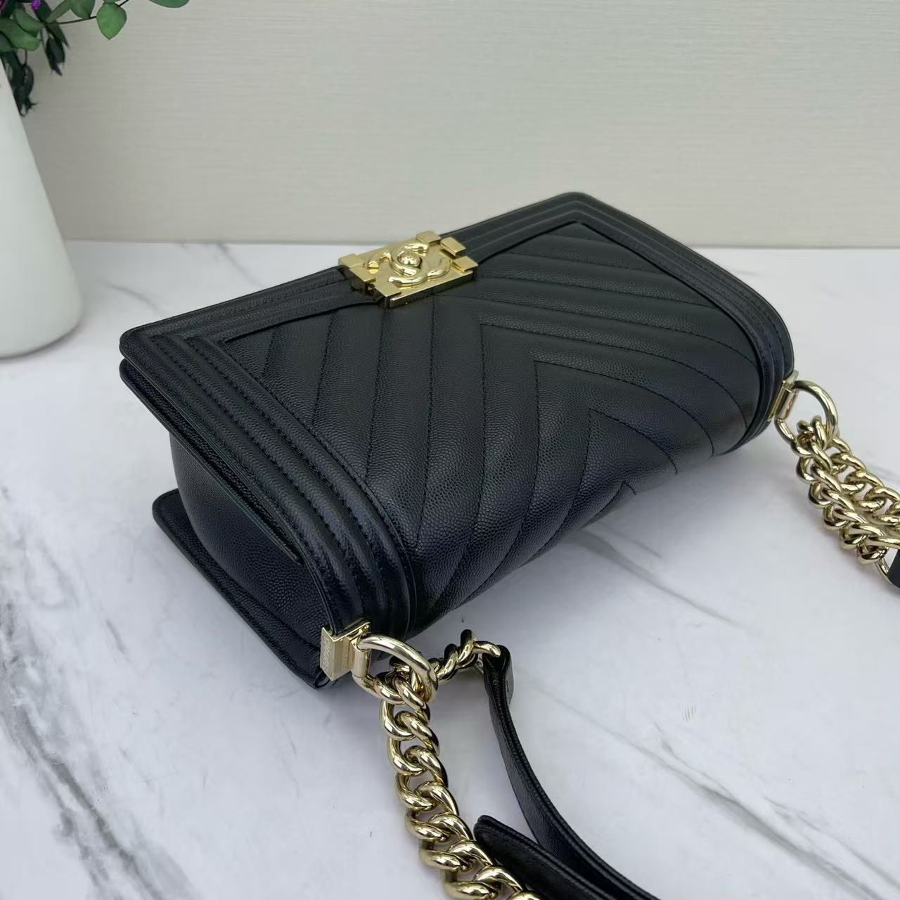 Chanel - Boy Bag - Caviar calfskin leather - Black with Gold-Tone Hardware - (Medium)