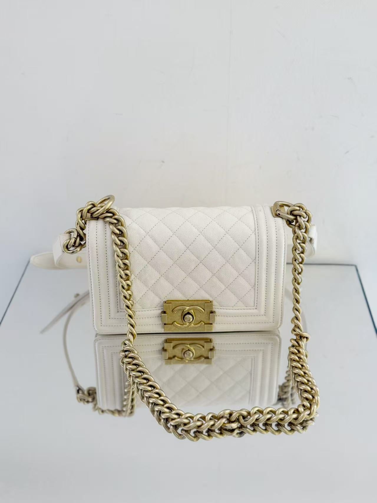 Chanel - Boy Bag - Caviar calfskin leather - White - (Small)