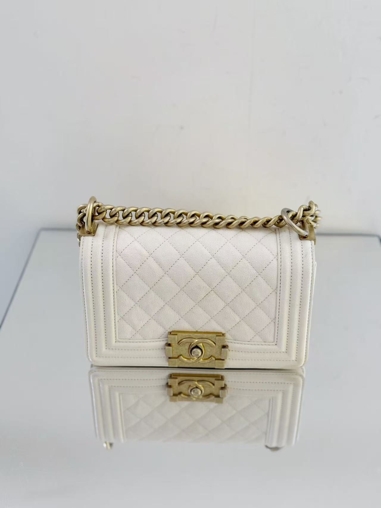 Chanel - Boy Bag - Caviar calfskin leather - White - (Small)