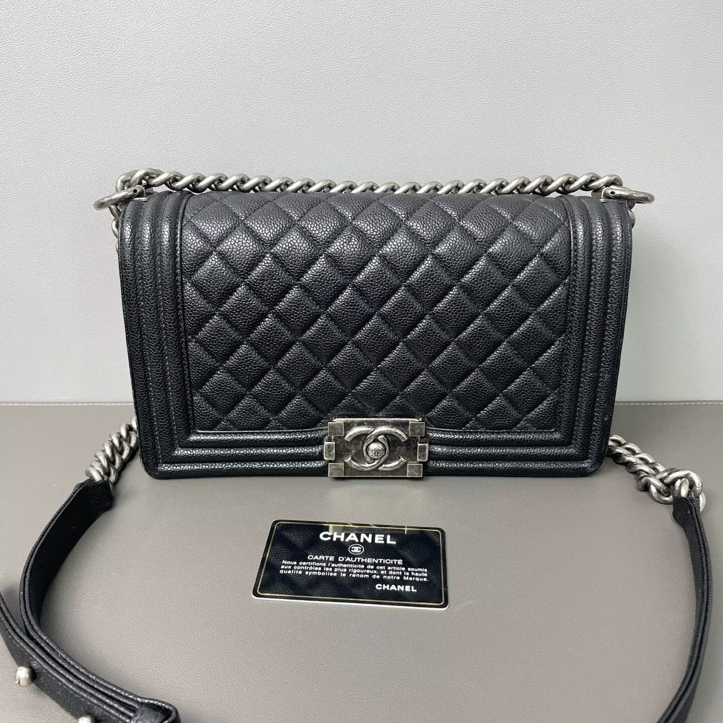 Chanel - Boy Bag - Caviar leather - Black - (Small)