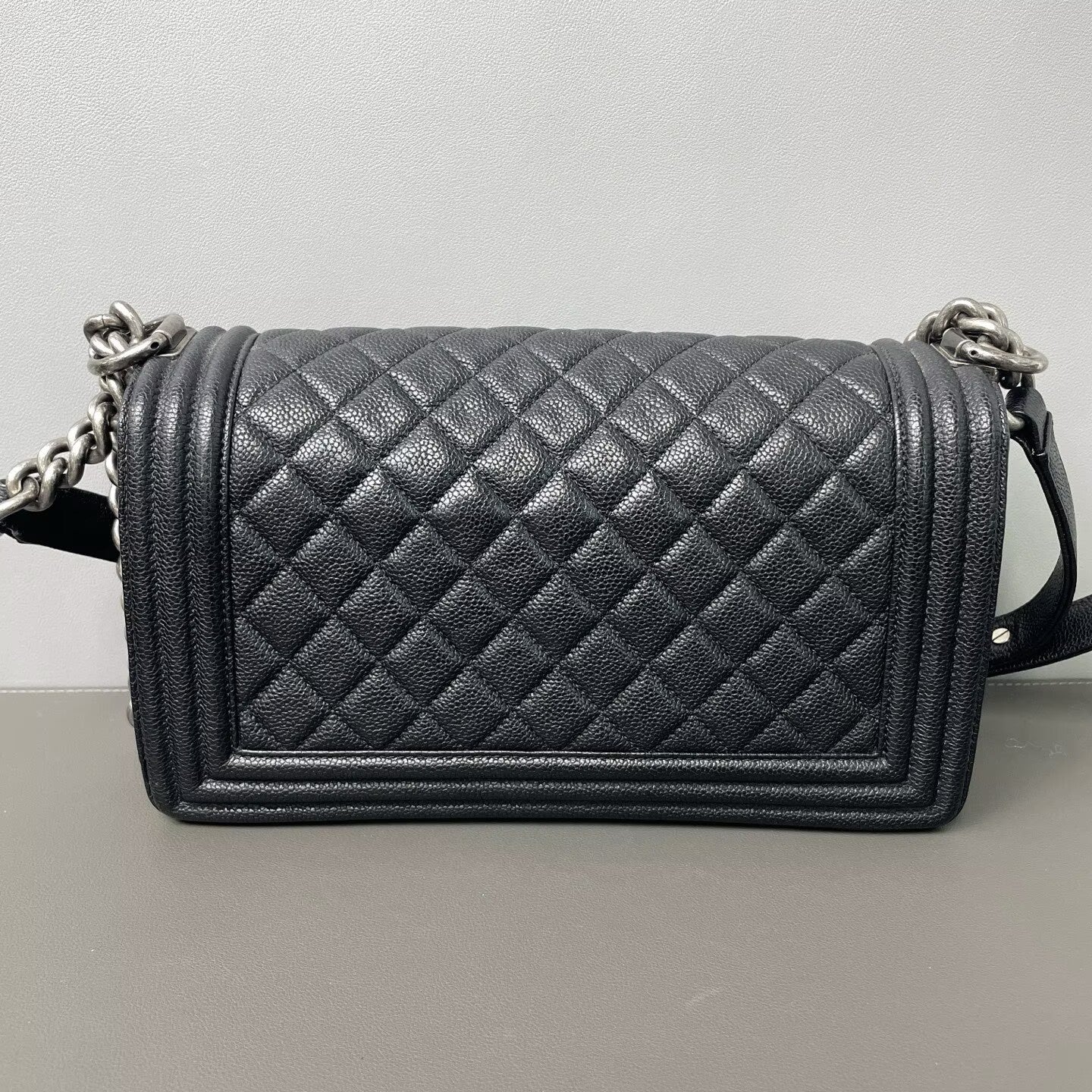 Chanel - Boy Bag - Caviar leather - Black - (Small)
