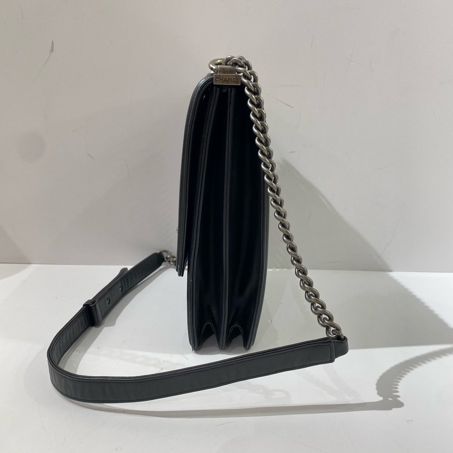Chanel - Boy Bag - Lambskin leather - Black - (Medium)