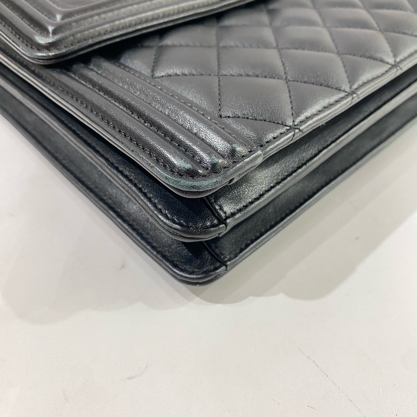 Chanel - Boy Bag - Lambskin leather - Black - (Medium)