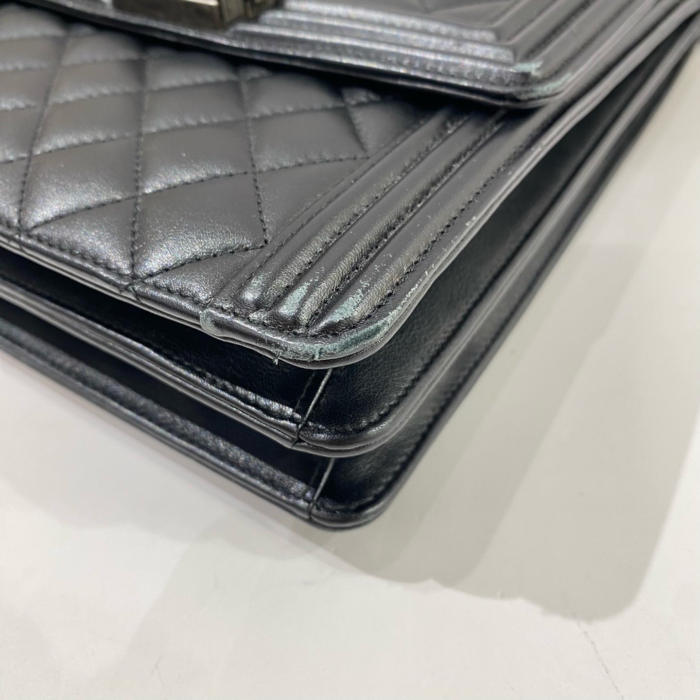 Chanel - Boy Bag - Lambskin leather - Black - (Medium)