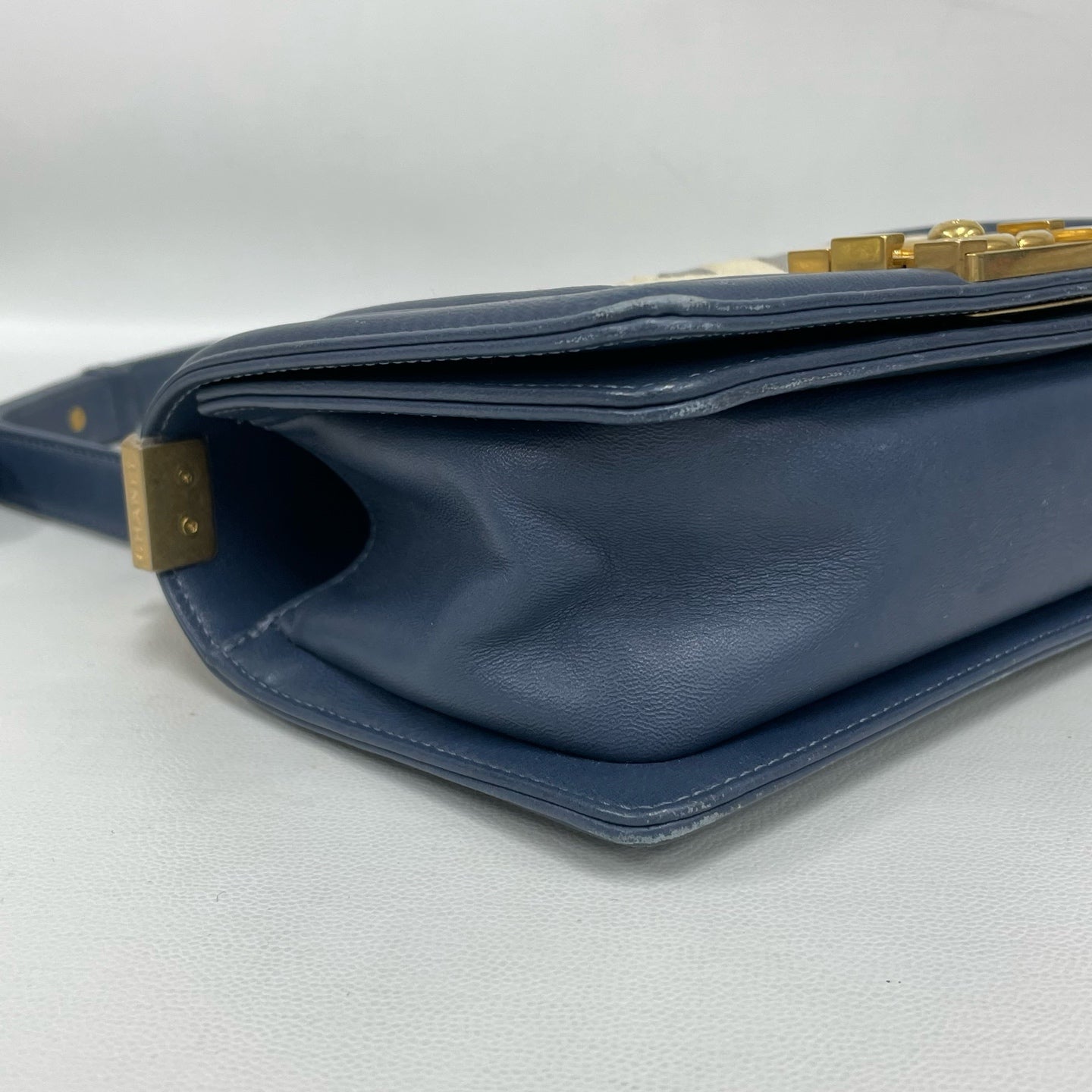 Chanel - Boy Bag - Leather and woven raffia/straw - Navy with blue and white accents - (Small)